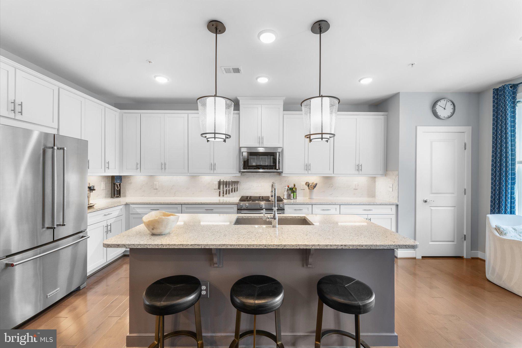 METROPARK AT ARROWBROOK - Residential