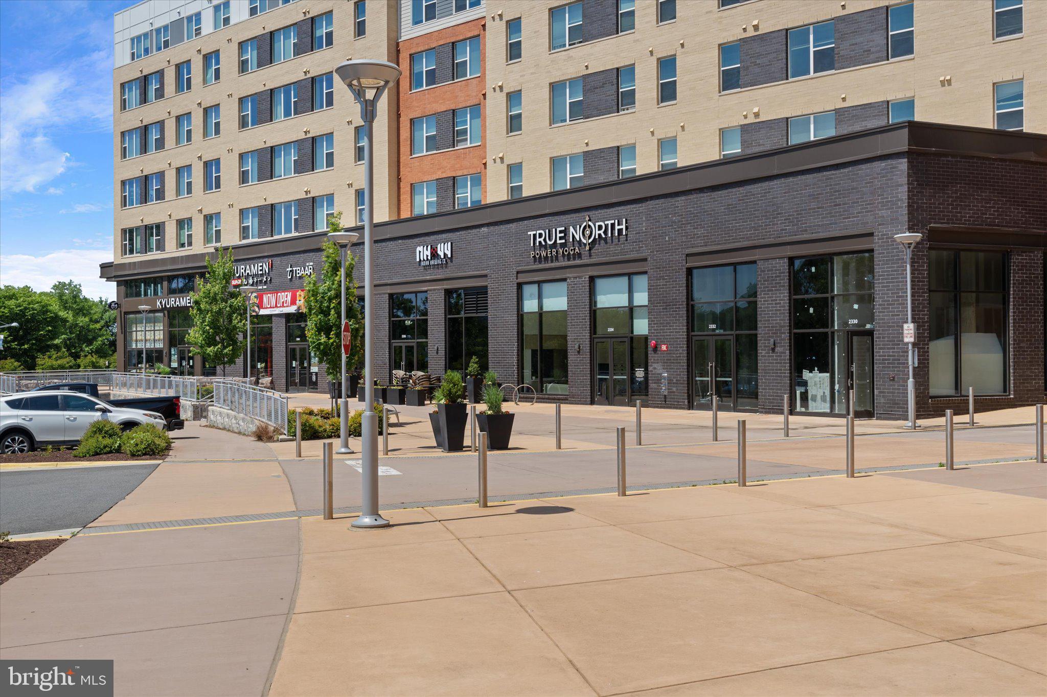METROPARK AT ARROWBROOK - Residential