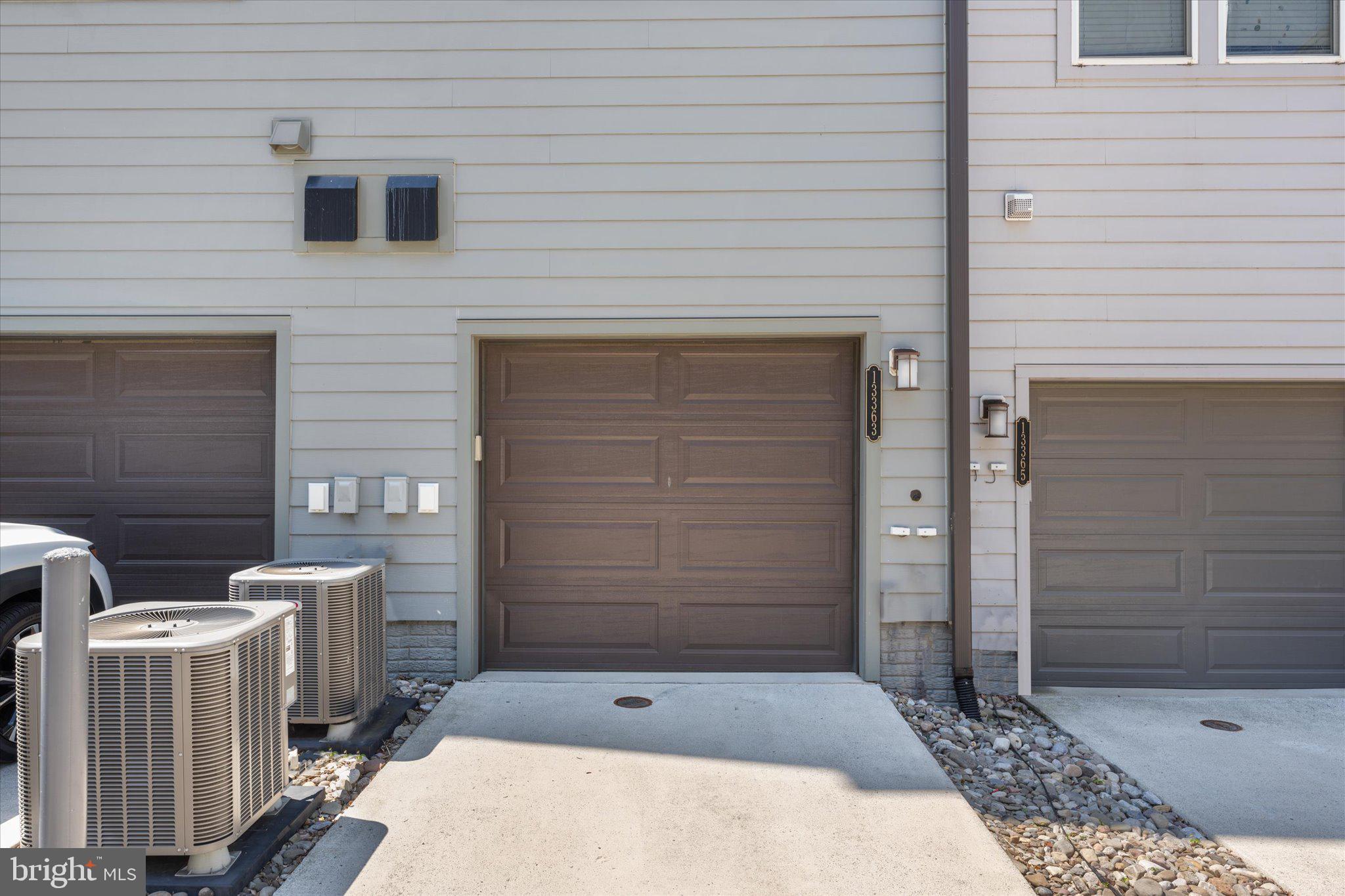 METROPARK AT ARROWBROOK - Residential