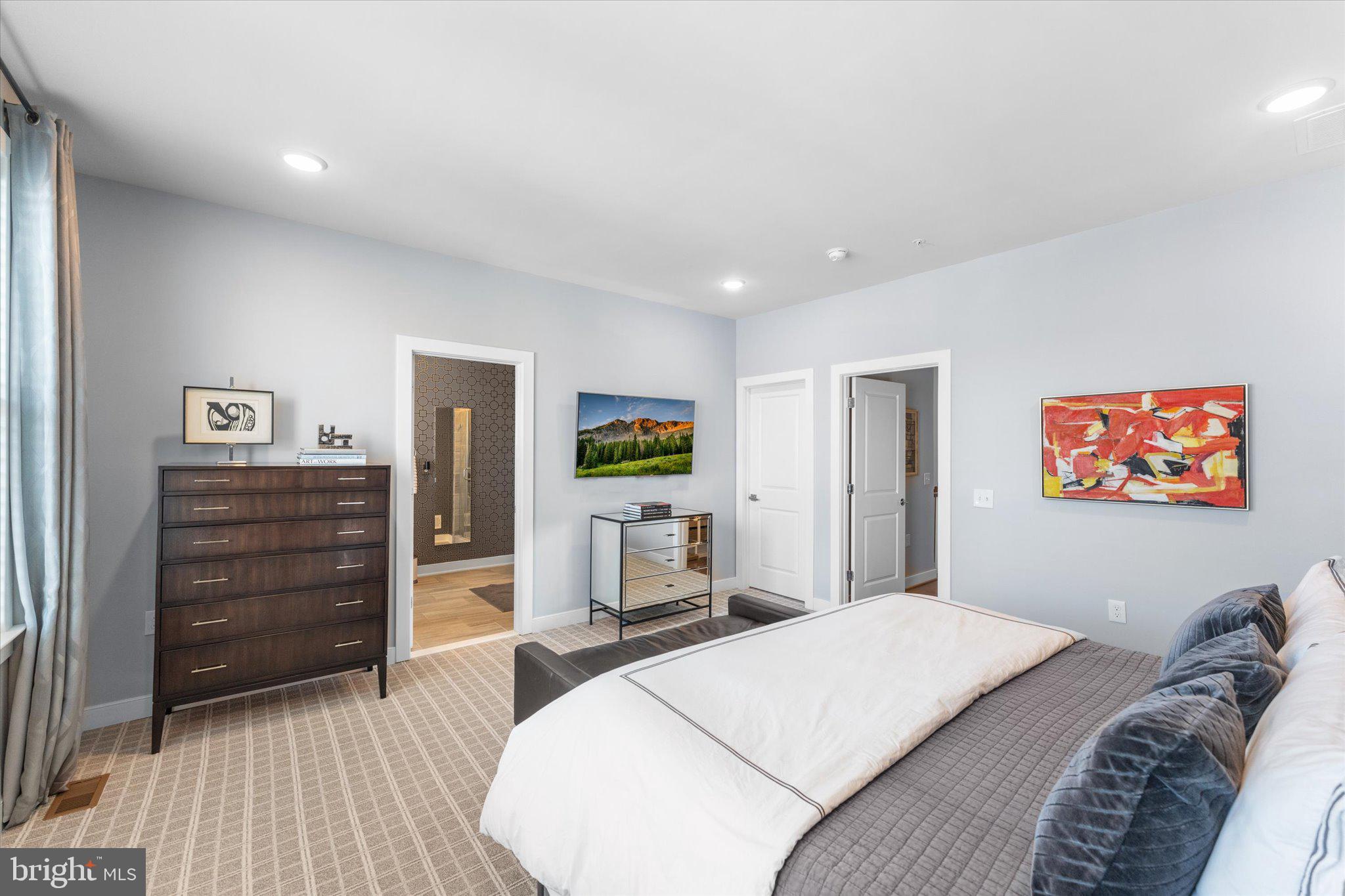 METROPARK AT ARROWBROOK - Residential