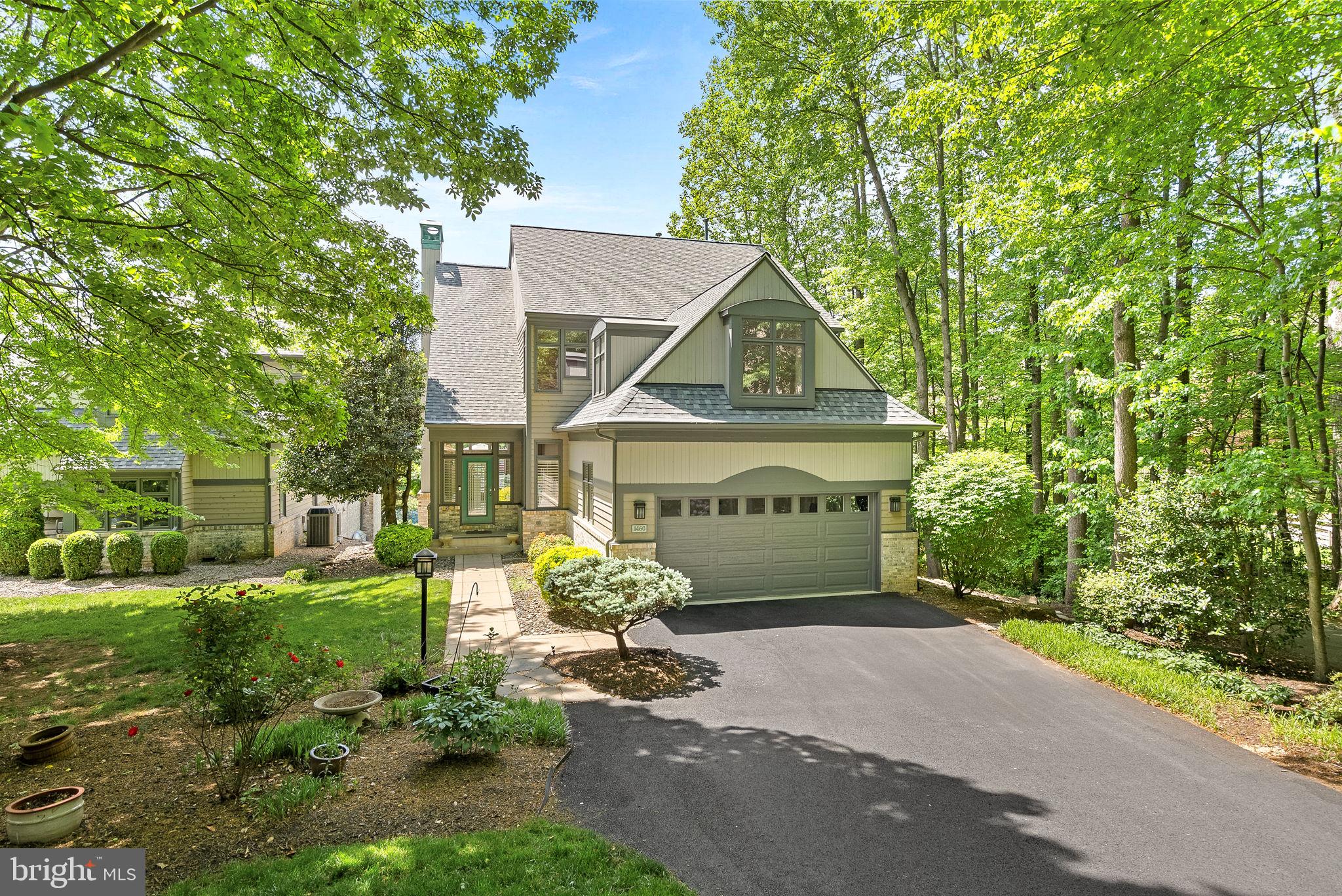 1460 WATERFRONT ROAD