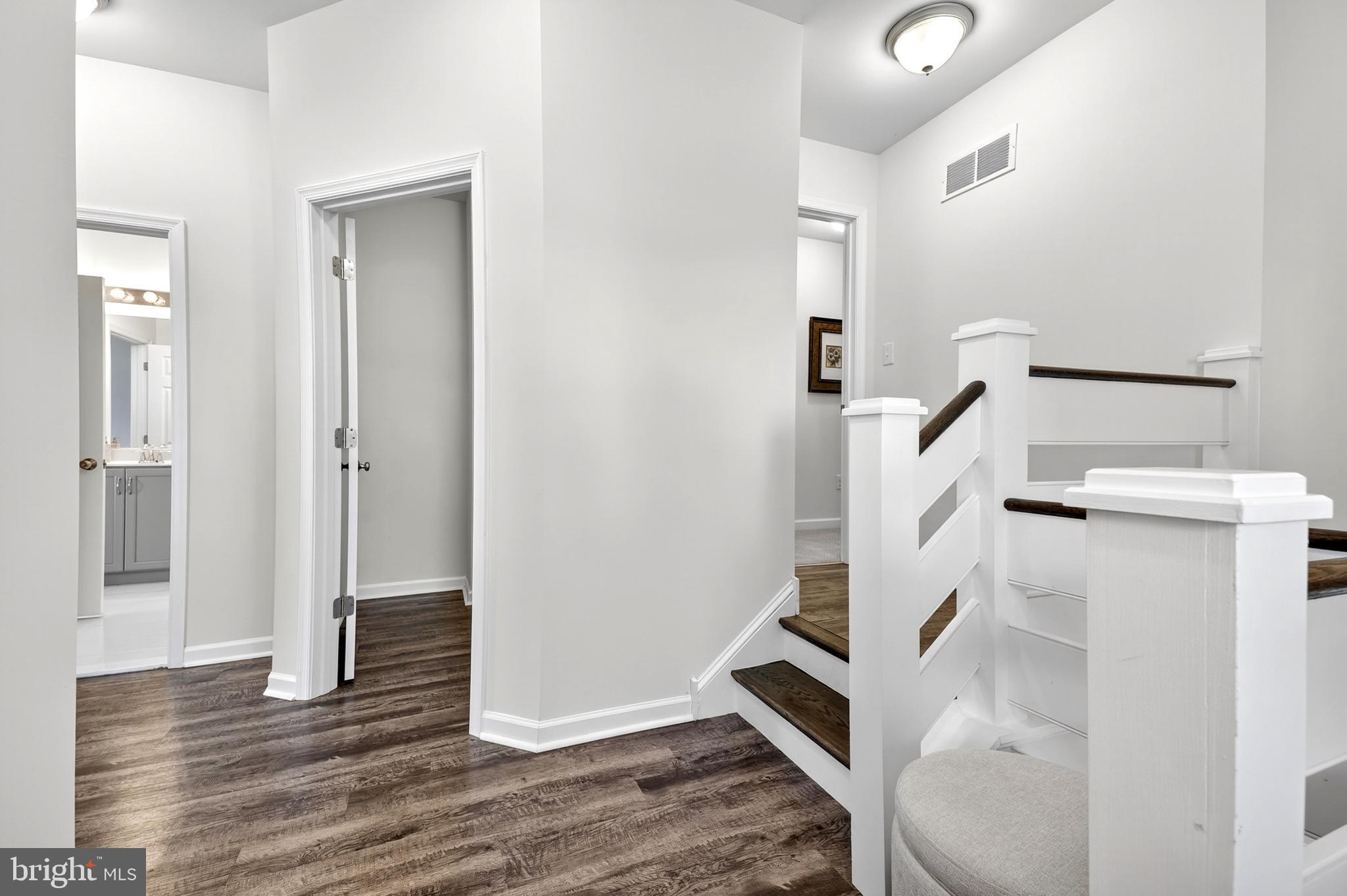 PEMBERTON - Residential