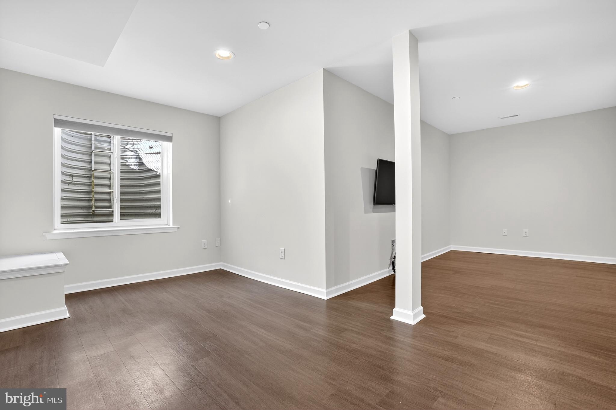 PEMBERTON - Residential