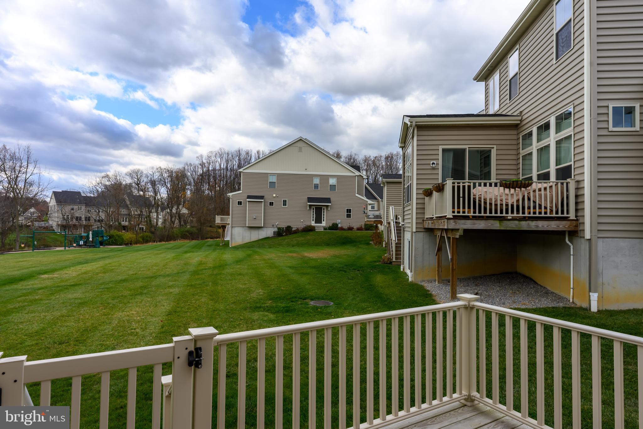 PEMBERTON - Residential