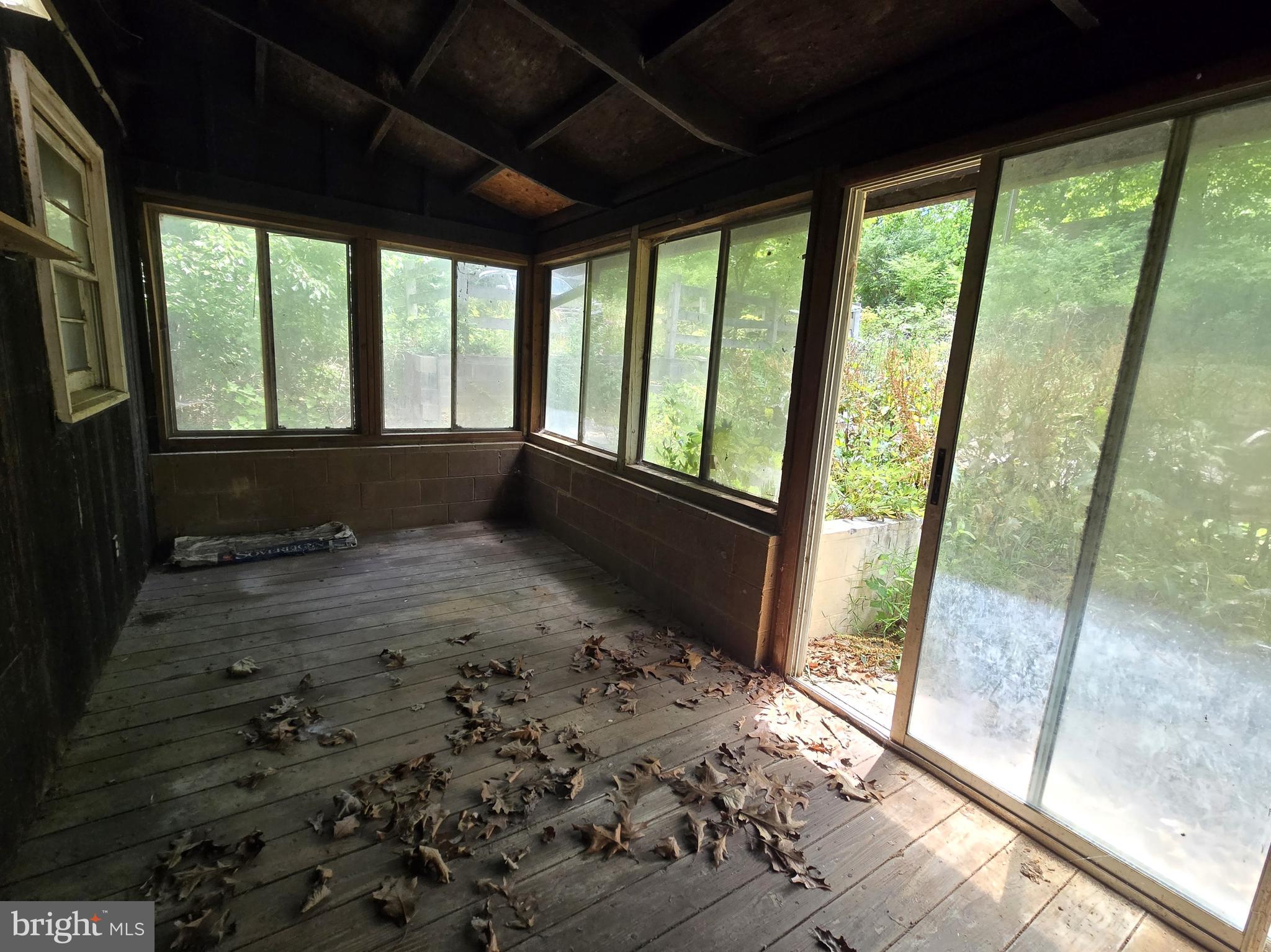 BENNY MEGEATH - Residential