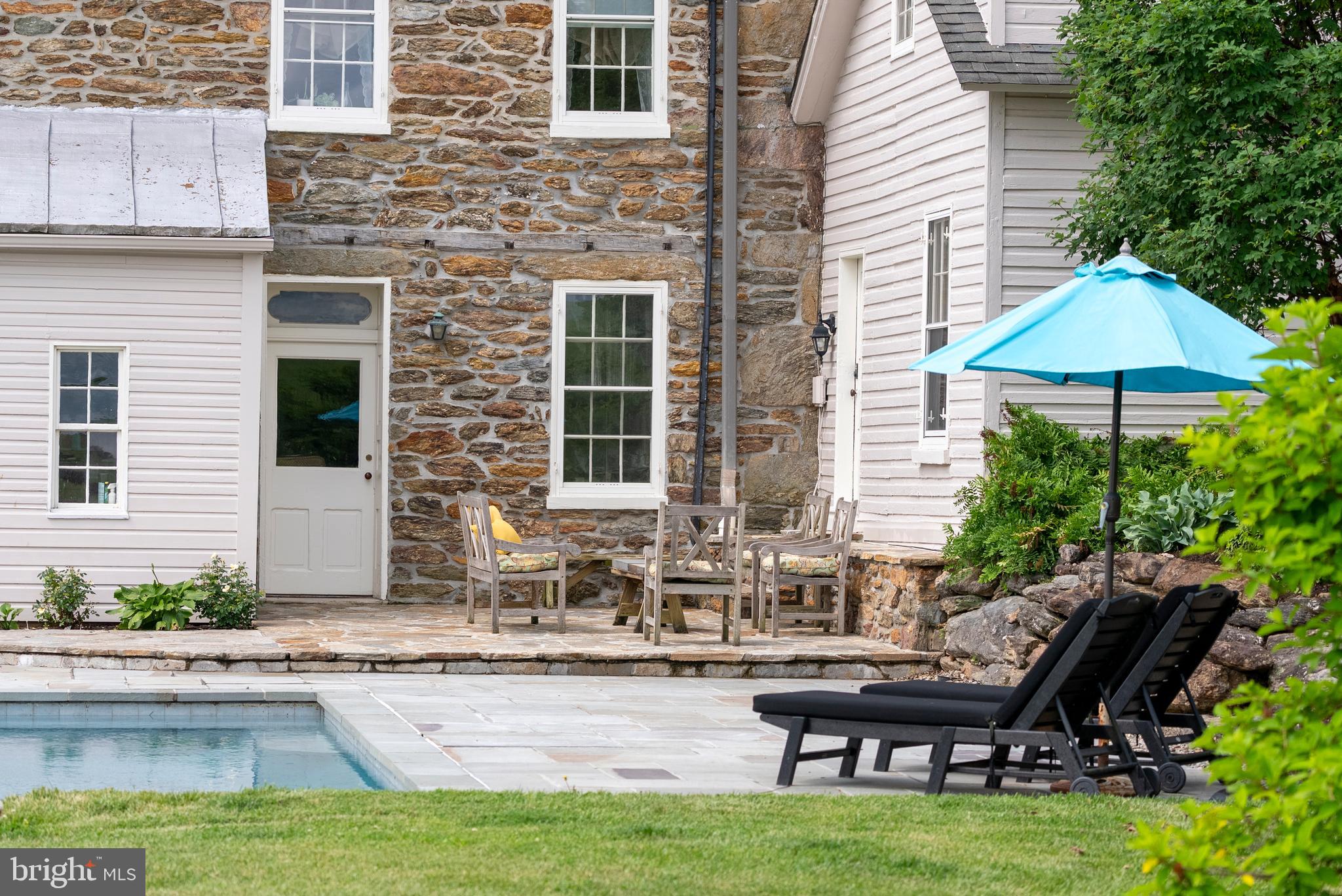 HAMPSTEAD - Residential