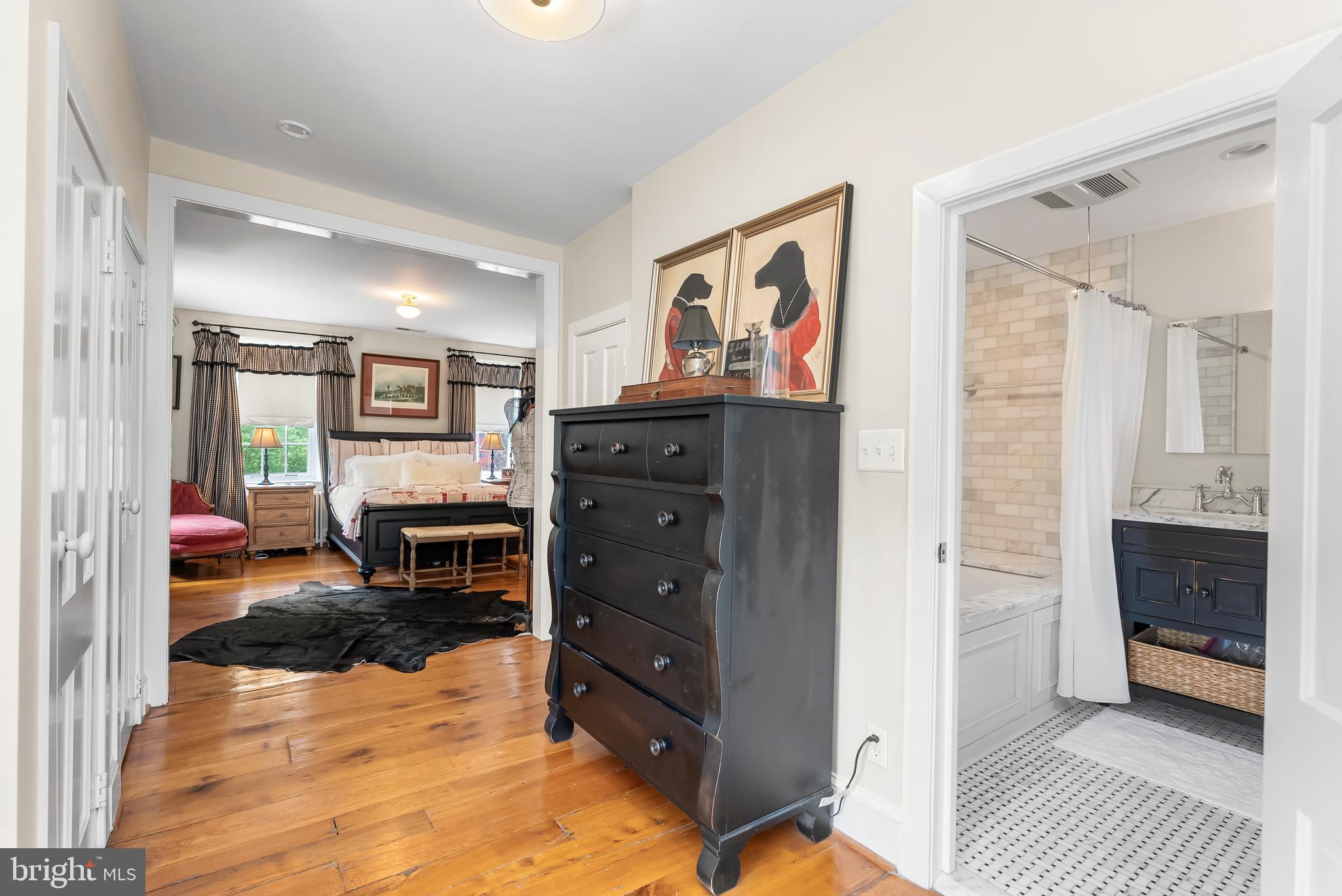 HAMPSTEAD - Residential