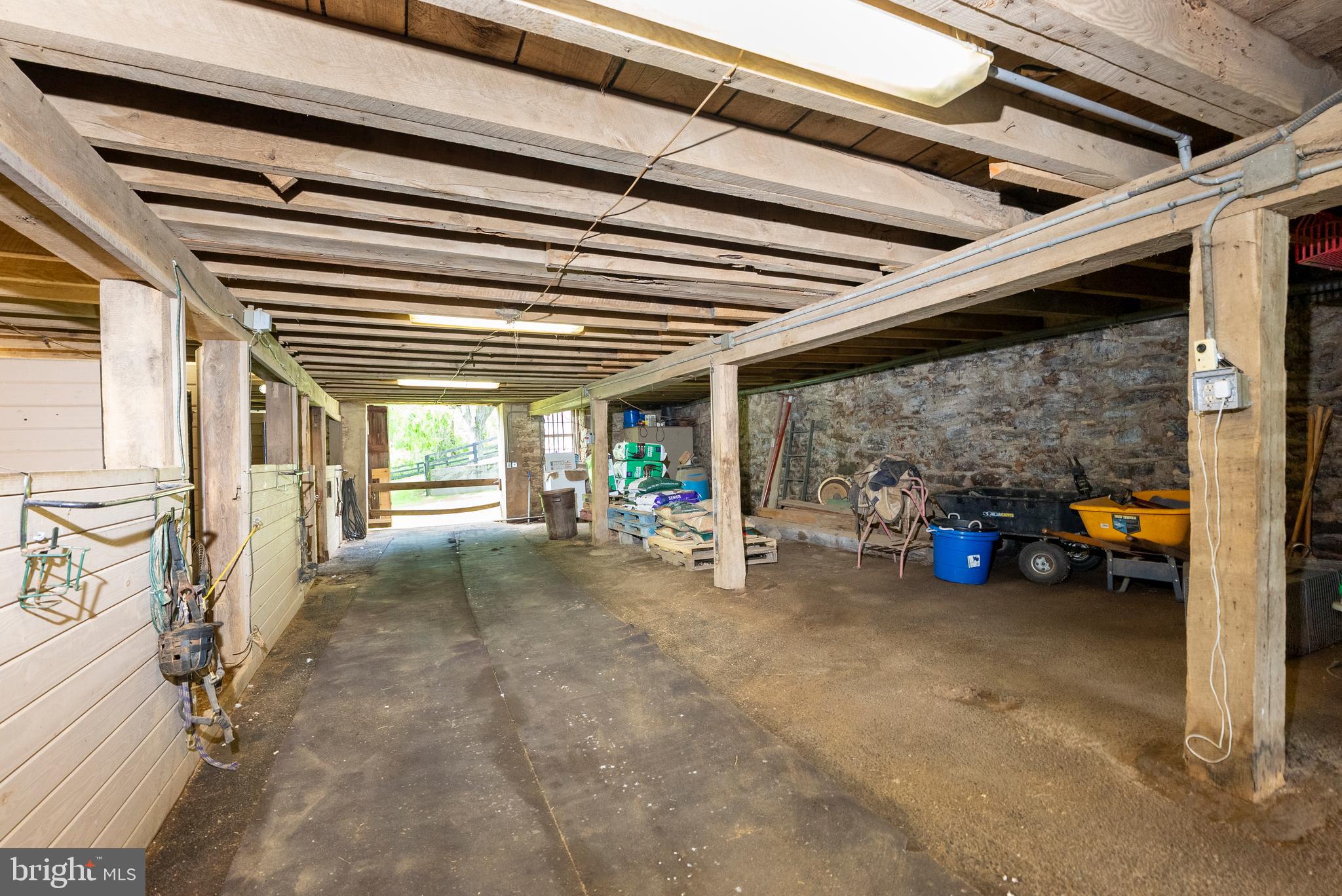 HAMPSTEAD - Residential