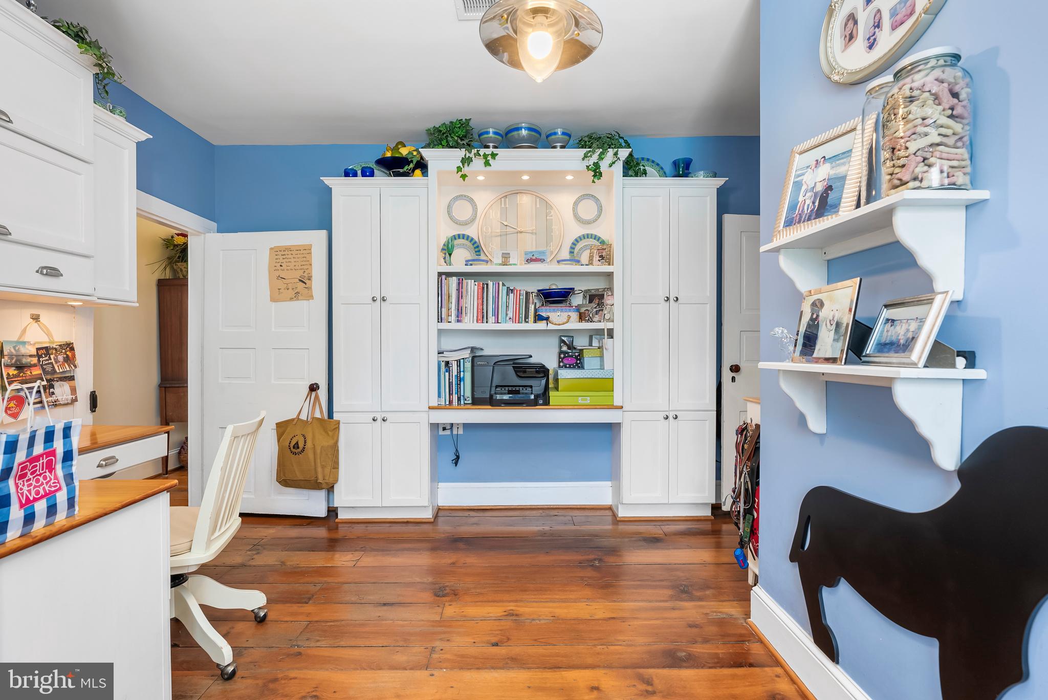 HAMPSTEAD - Residential