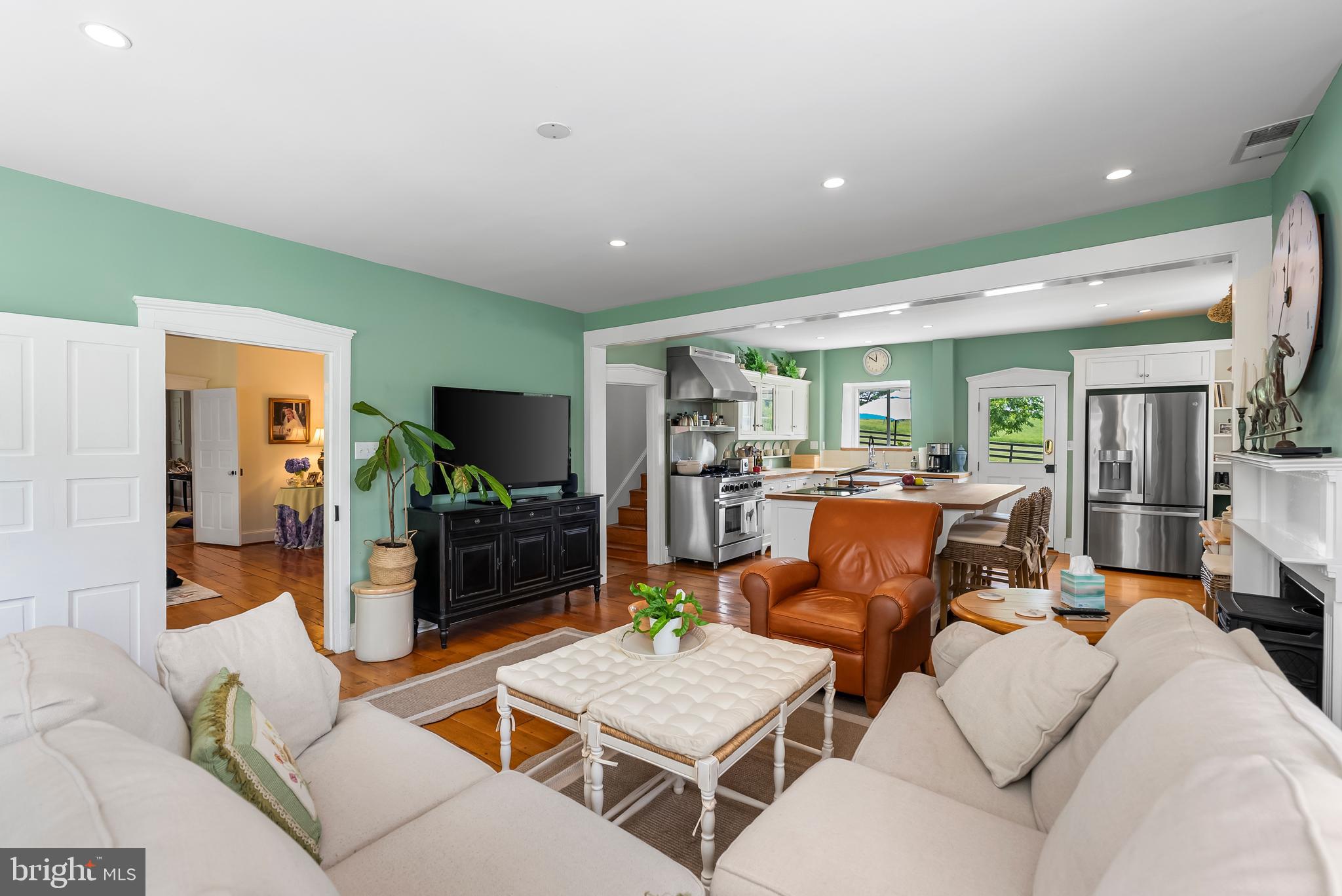 HAMPSTEAD - Residential