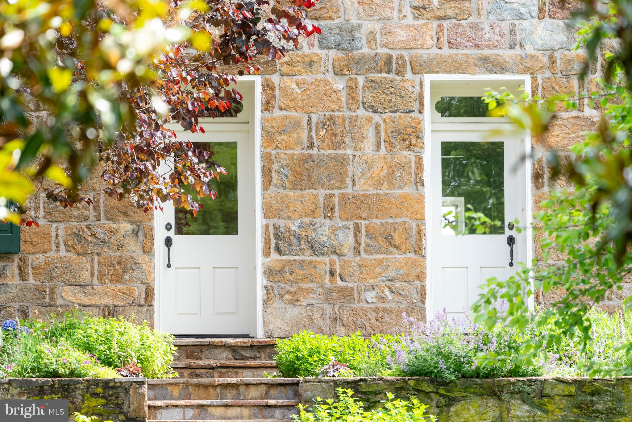 HAMPSTEAD - Residential