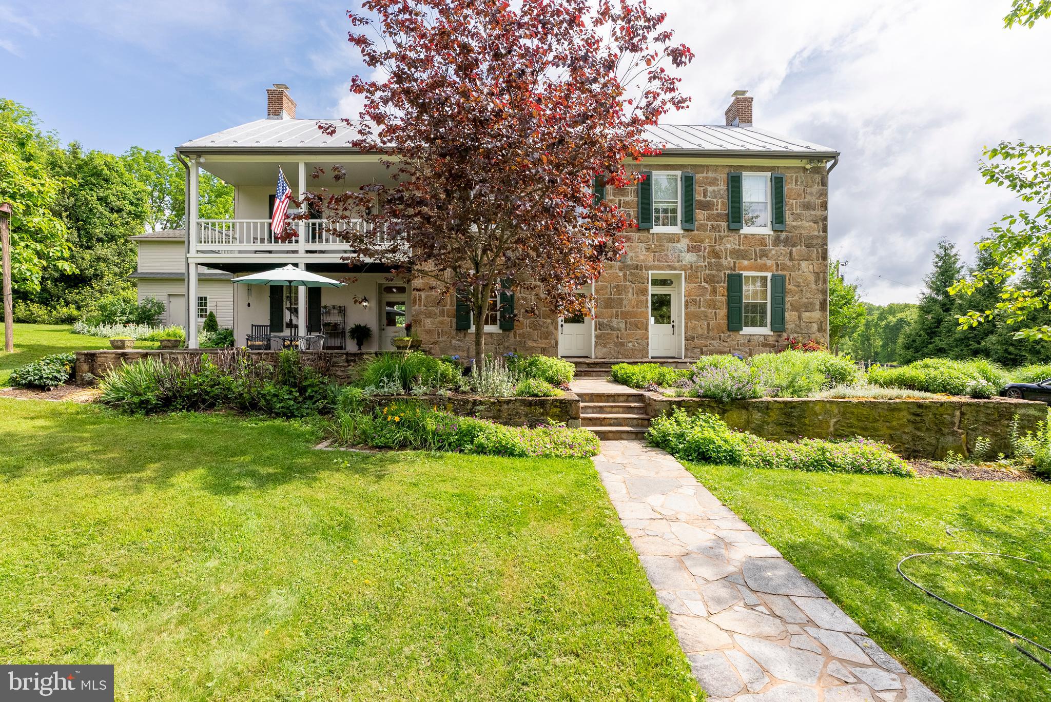 HAMPSTEAD - Residential