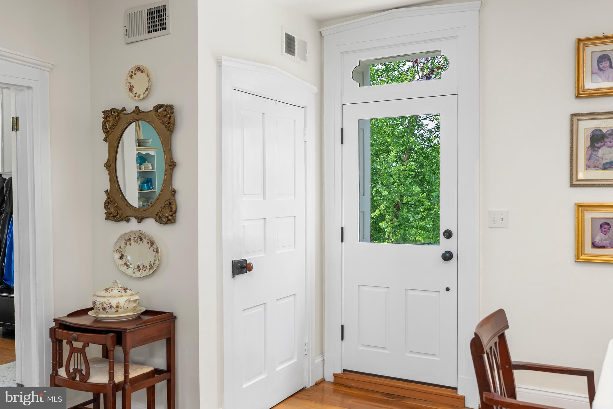 HAMPSTEAD - Residential