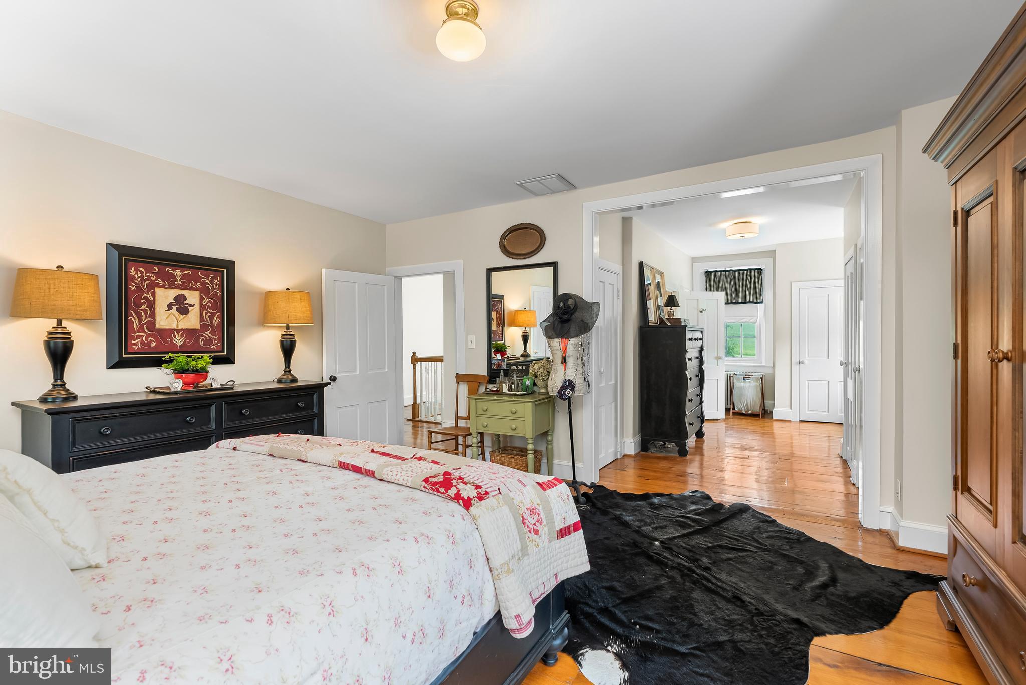 HAMPSTEAD - Residential