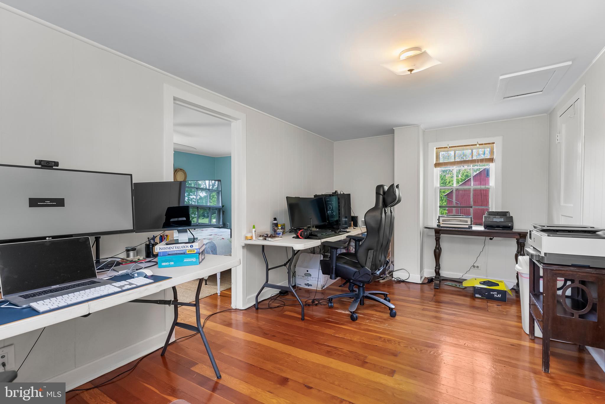 HAMPSTEAD - Residential