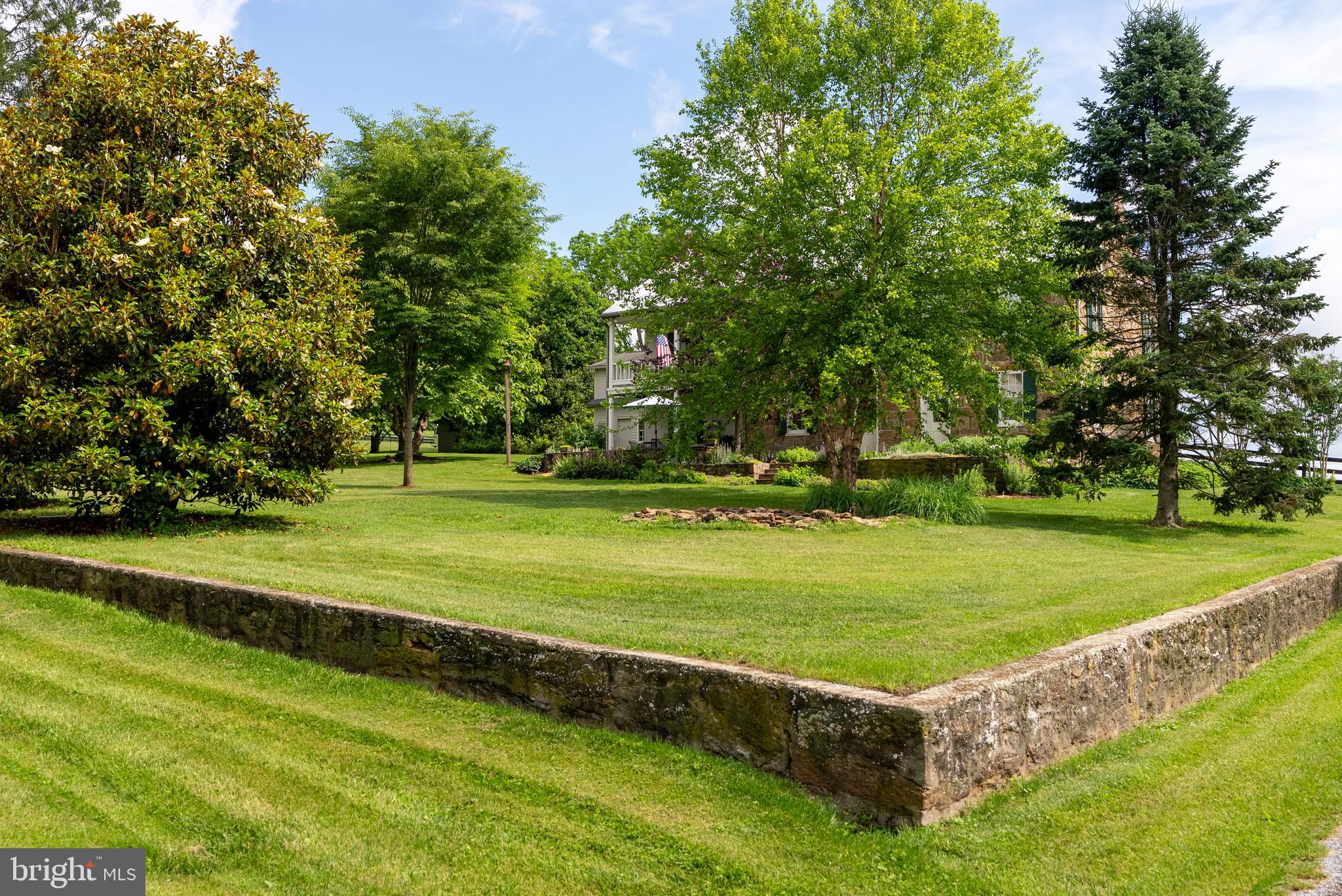 HAMPSTEAD - Residential