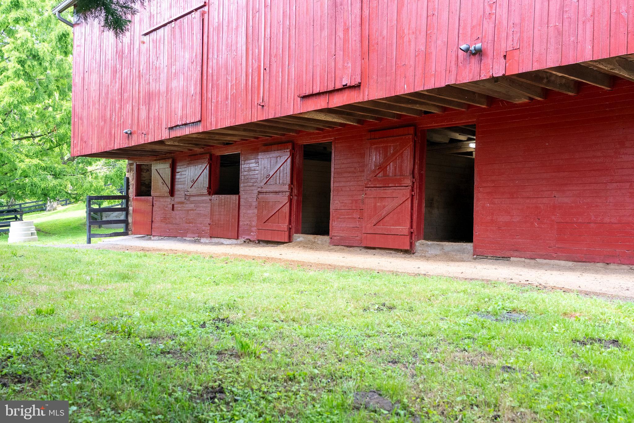HAMPSTEAD - Residential