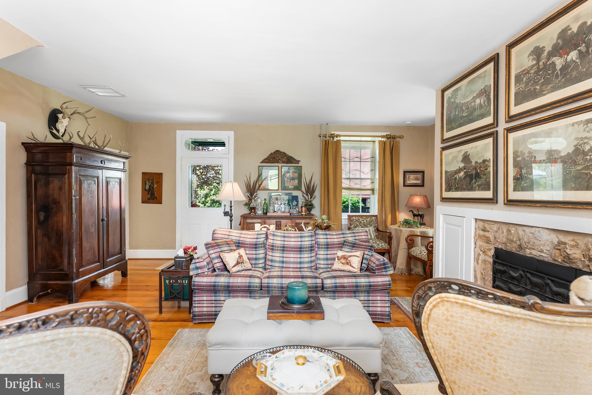 HAMPSTEAD - Residential