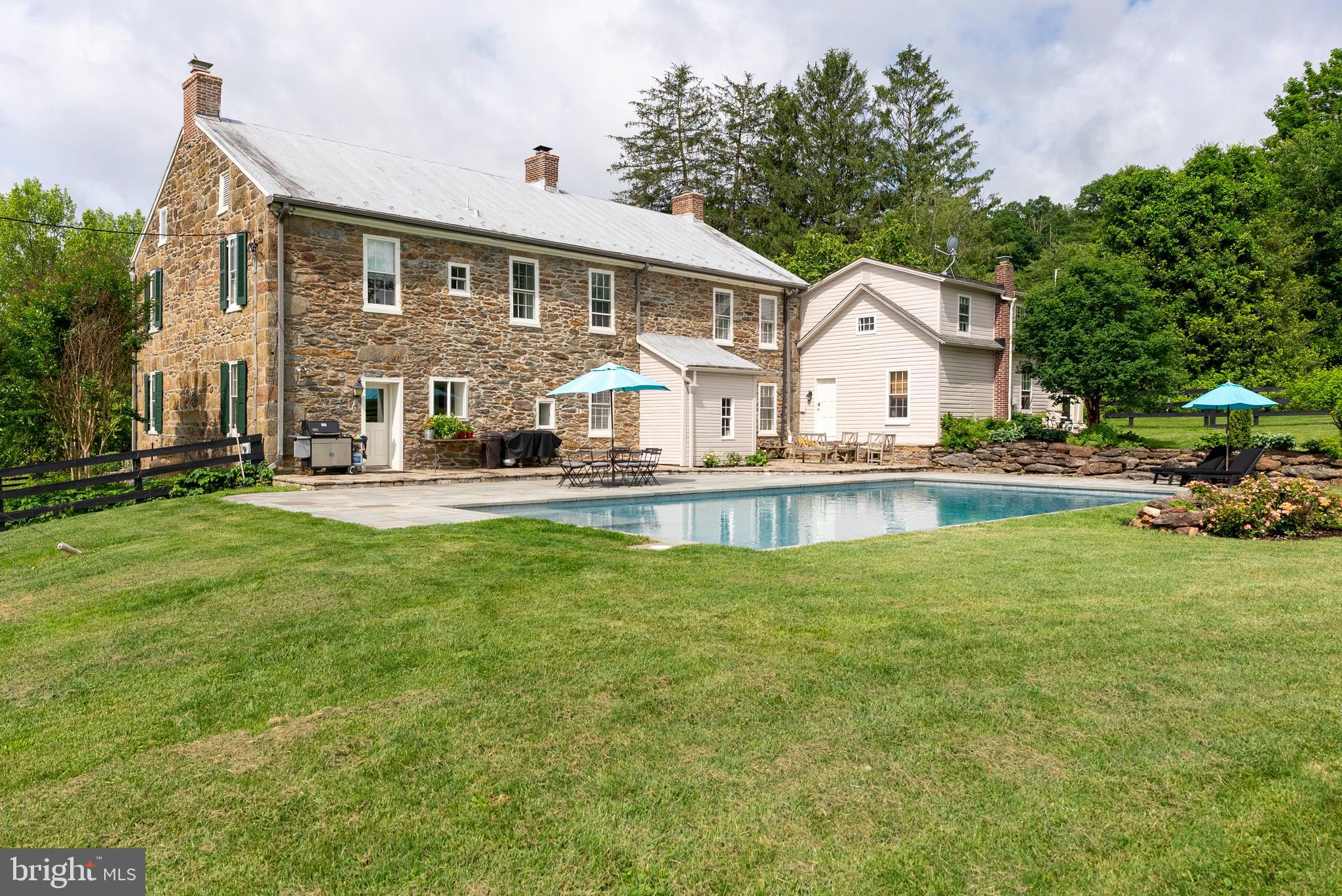 HAMPSTEAD - Residential