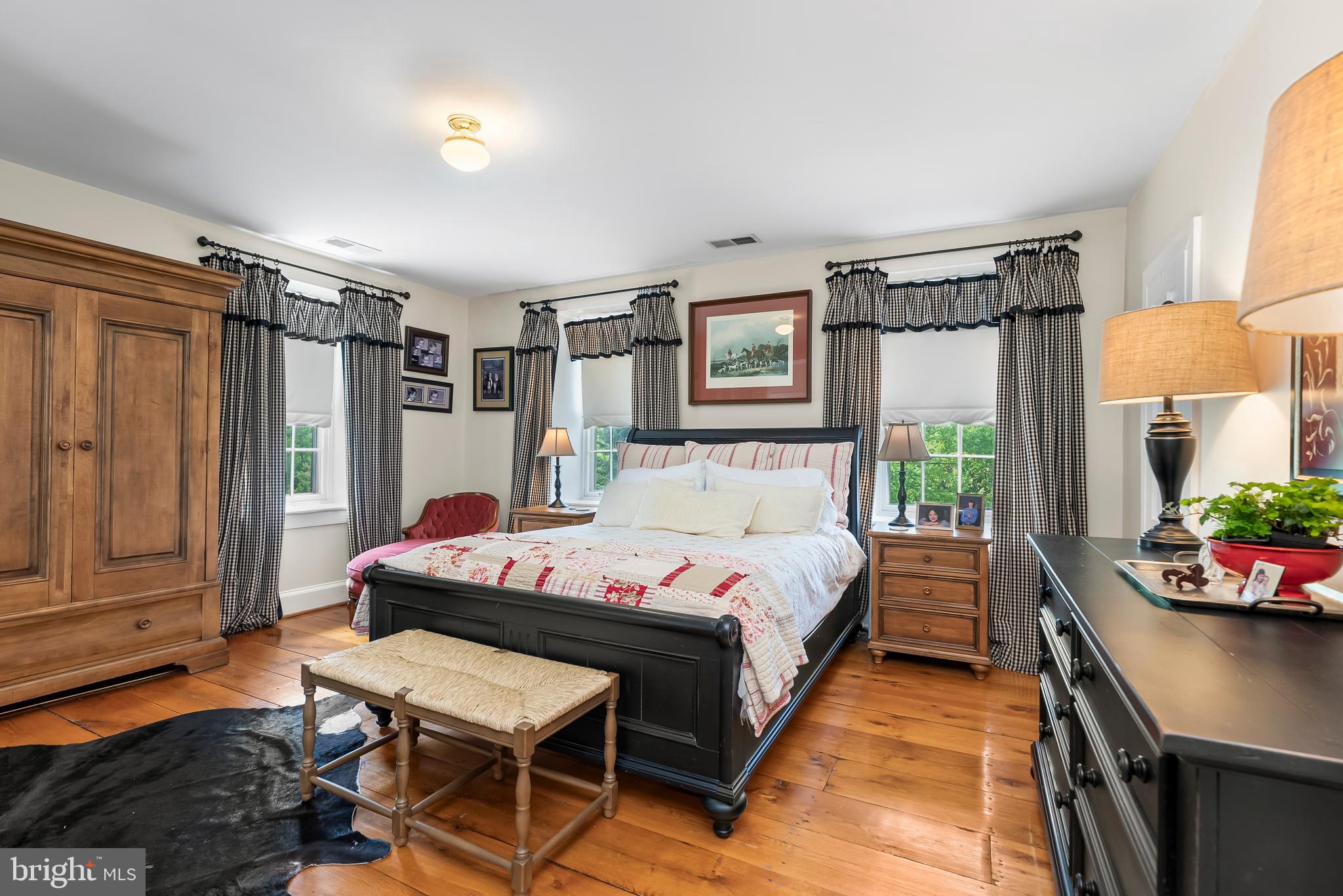 HAMPSTEAD - Residential