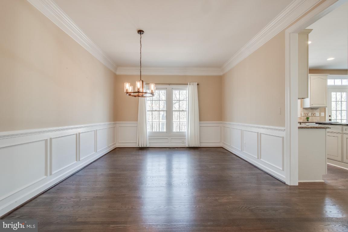 RIVER CREST - Residential Lease