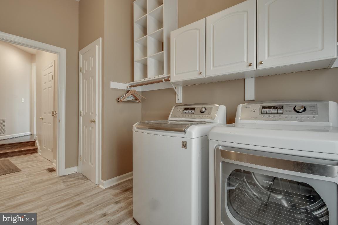 RIVER CREST - Residential Lease