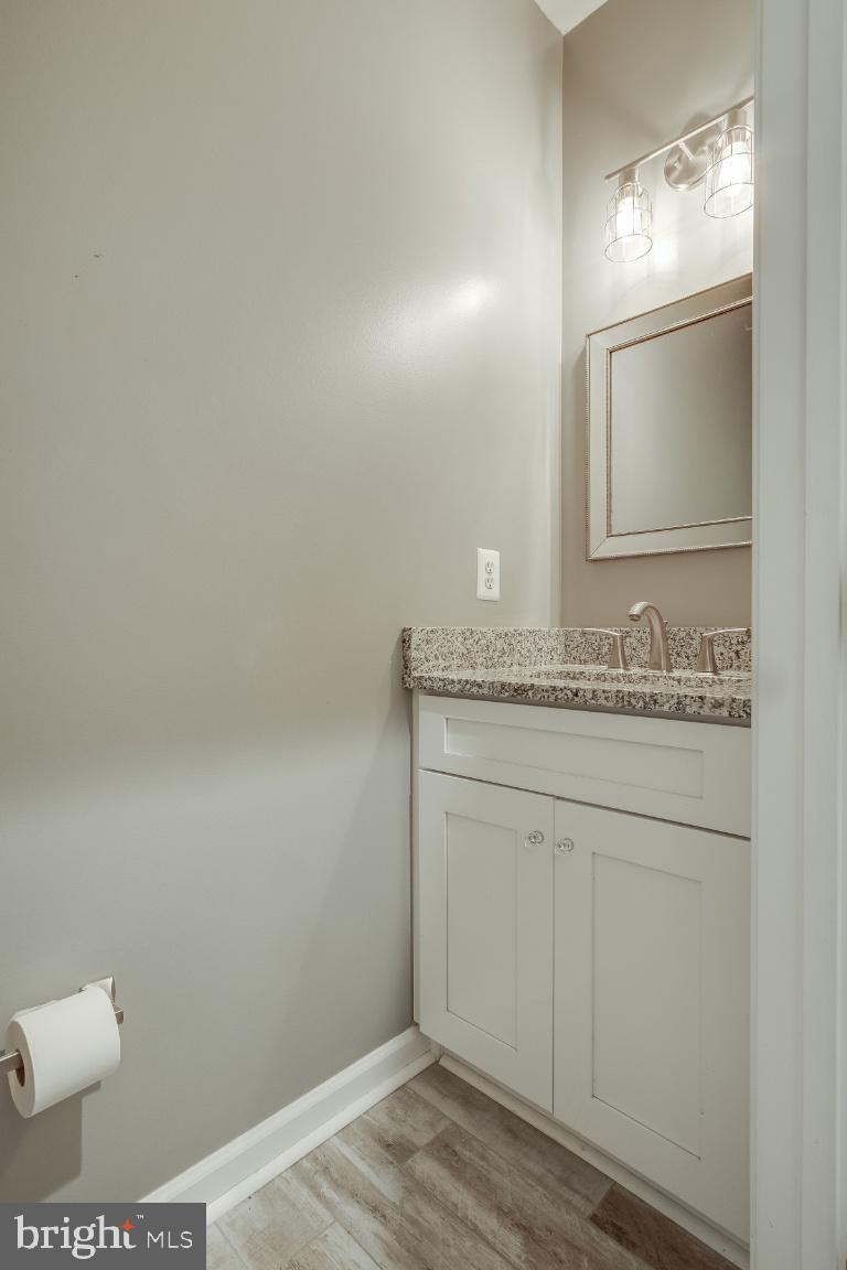RIVER CREST - Residential Lease