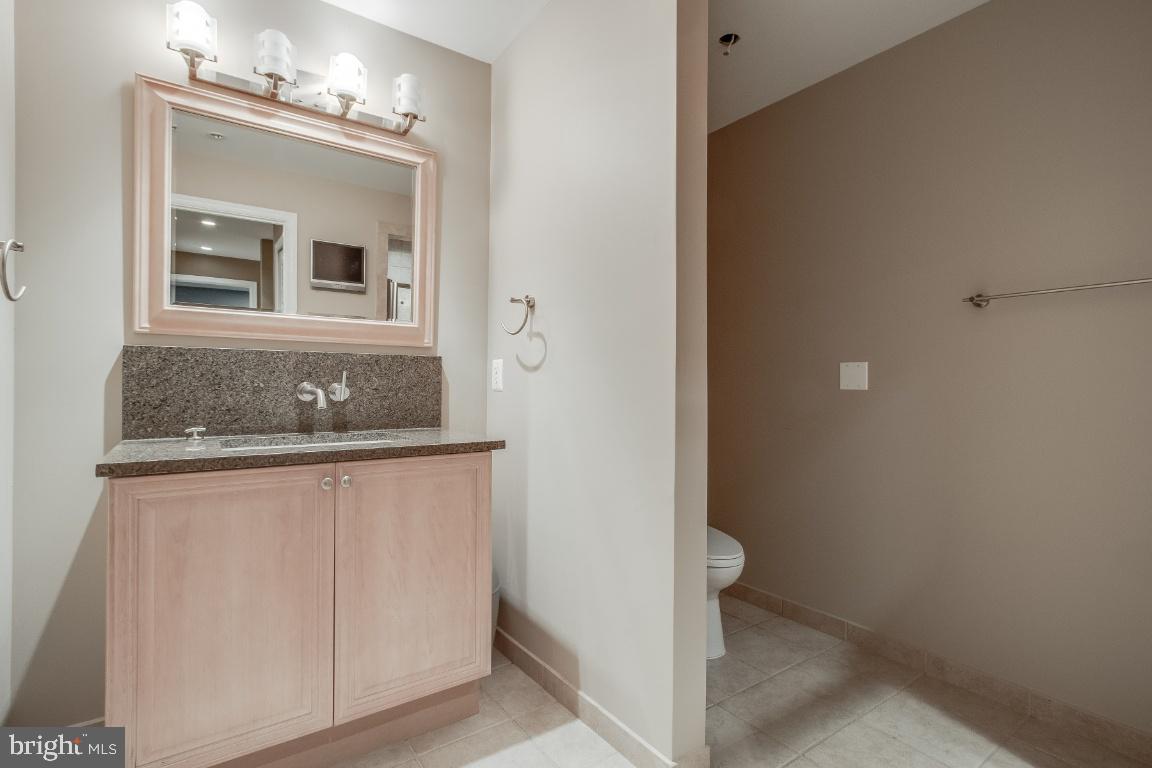 RIVER CREST - Residential Lease