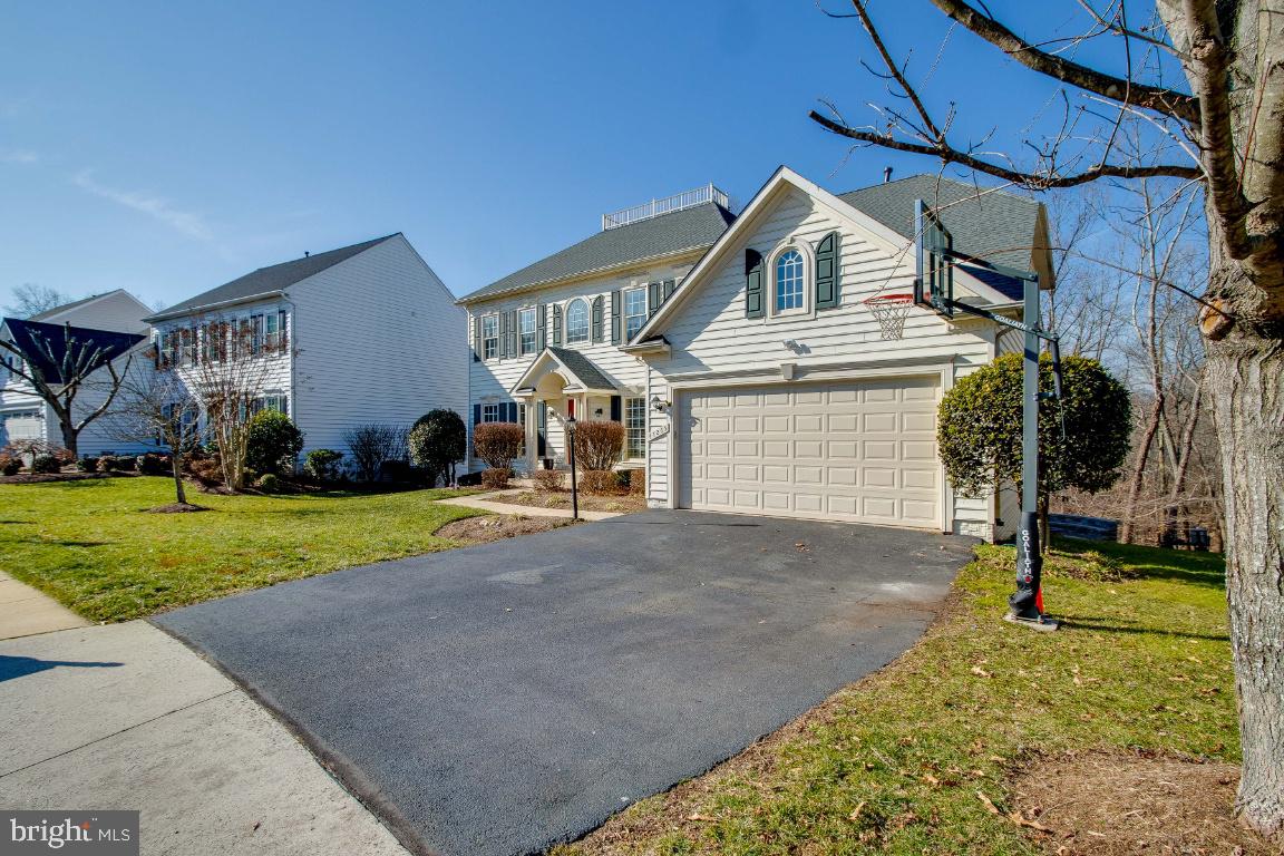 RIVER CREST - Residential Lease
