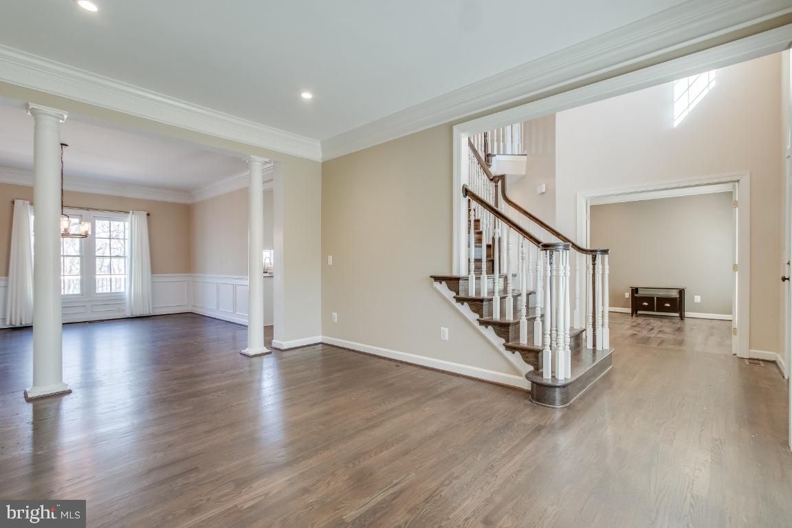 RIVER CREST - Residential Lease