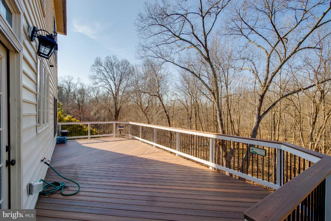 RIVER CREST - Residential Lease