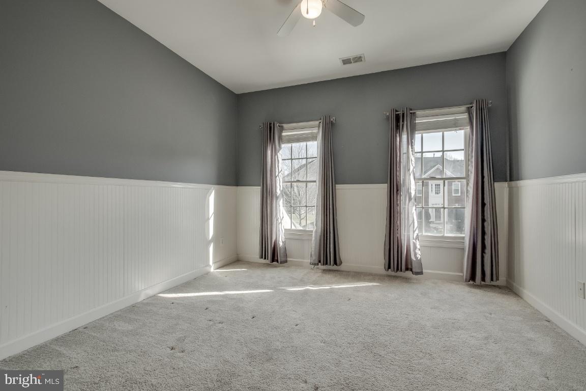 RIVER CREST - Residential Lease