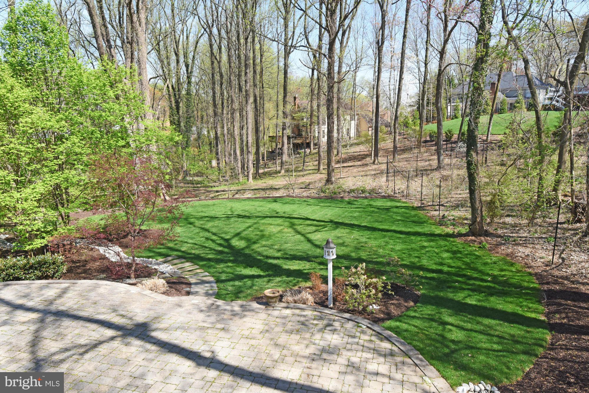 ST JOHNS WOODS - Residential