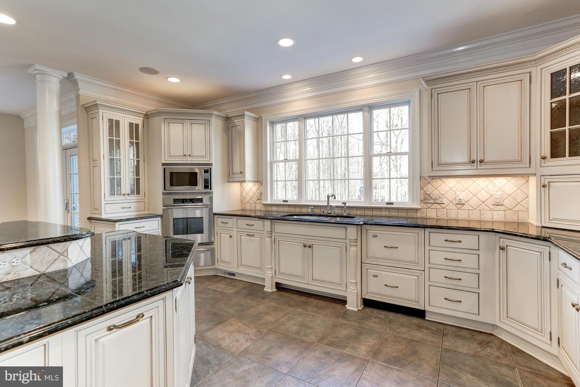 ST JOHNS WOODS - Residential