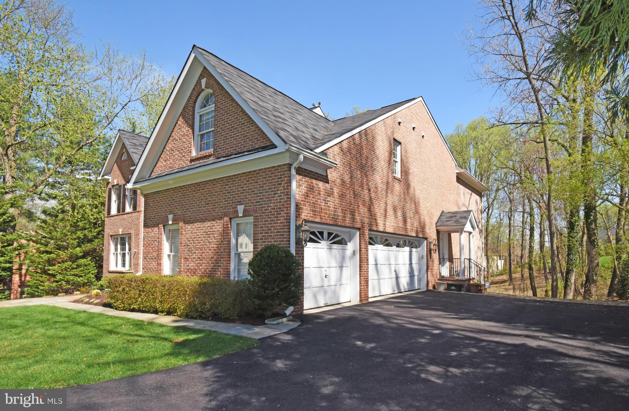 ST JOHNS WOODS - Residential