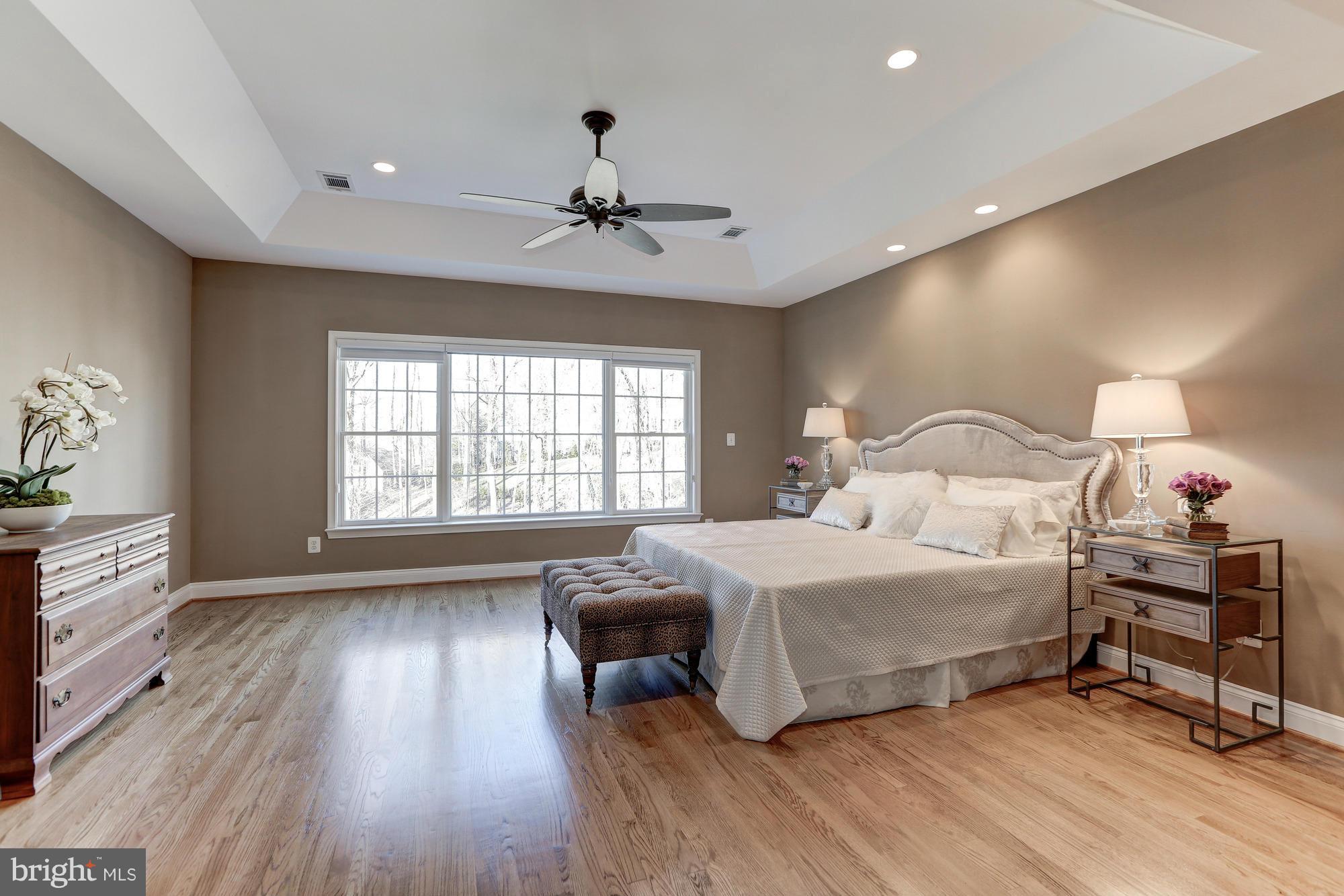 ST JOHNS WOODS - Residential