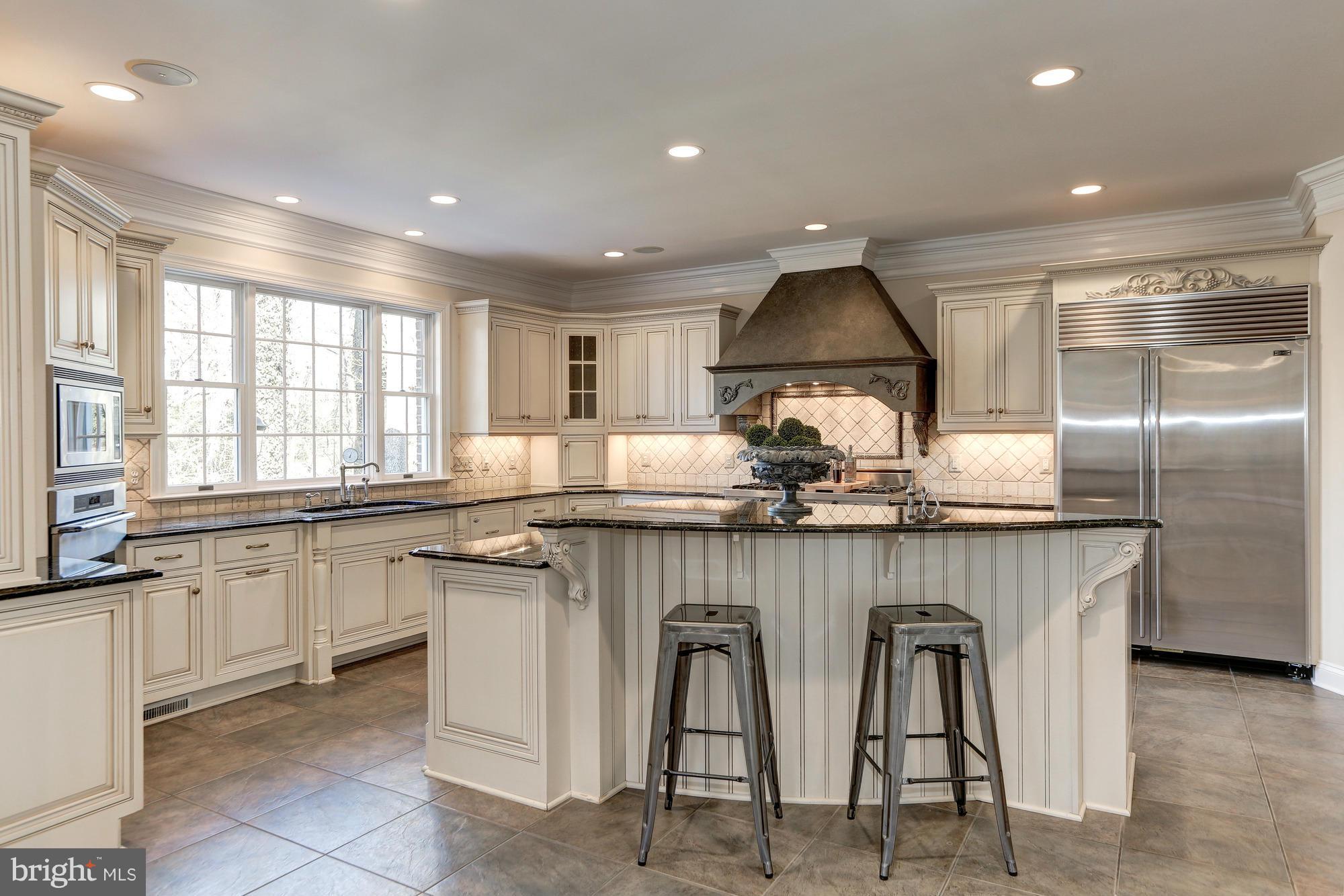 ST JOHNS WOODS - Residential