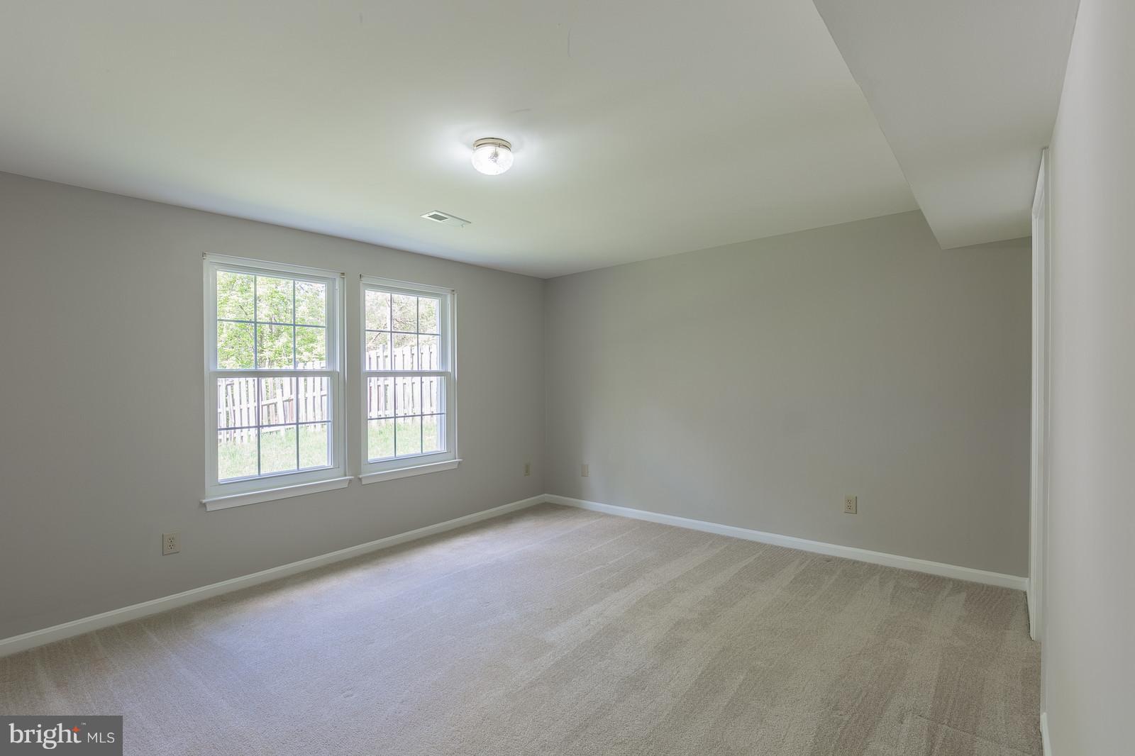 STRATFORD GLEN - Residential