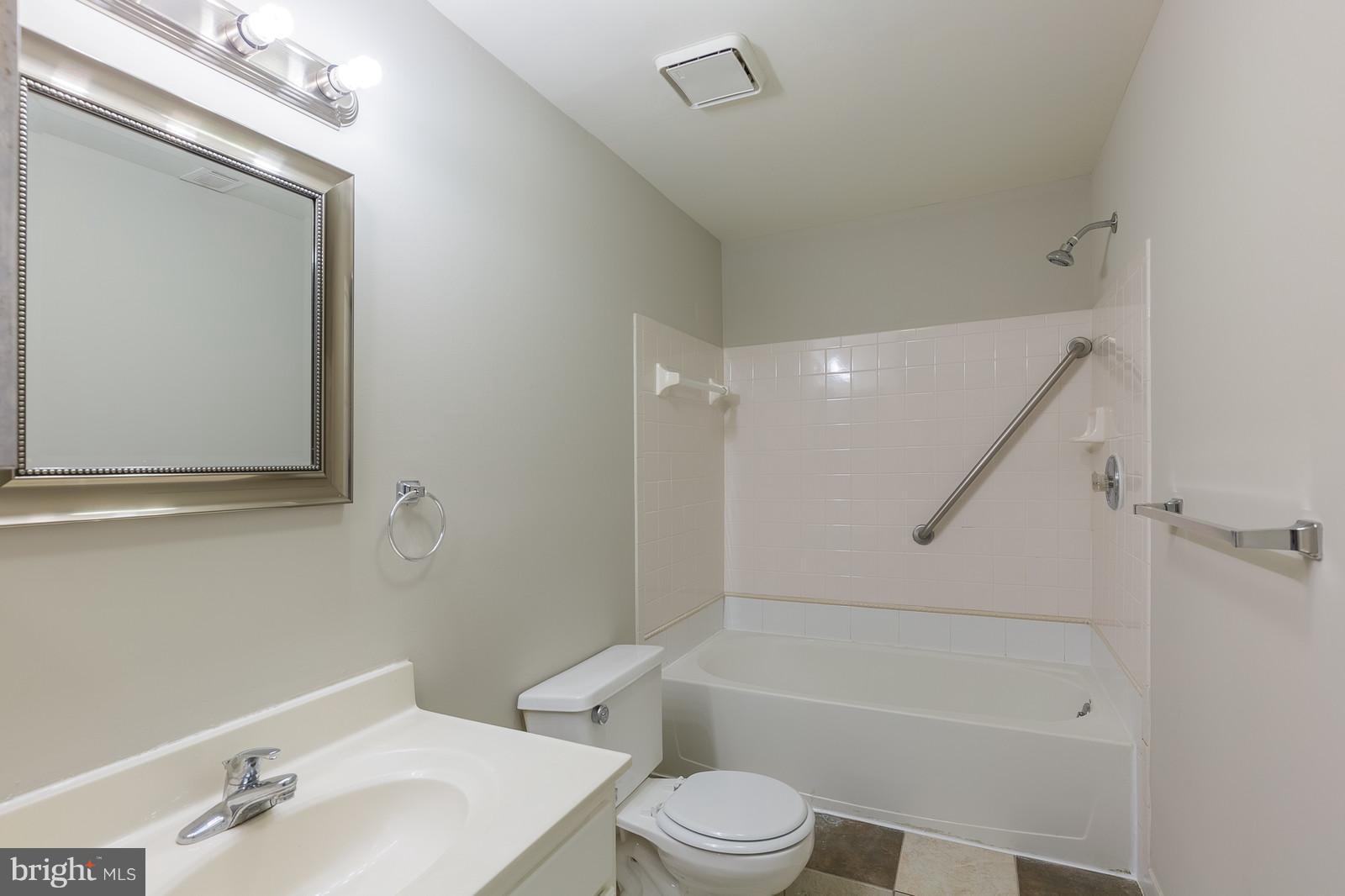 STRATFORD GLEN - Residential