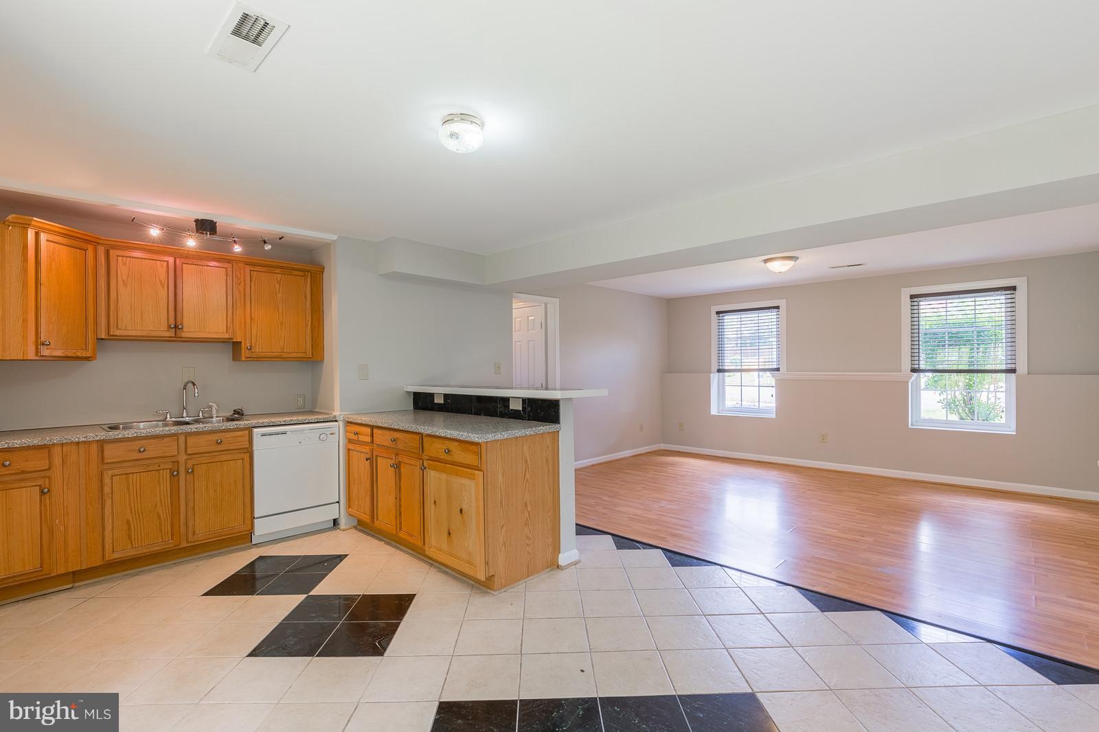 STRATFORD GLEN - Residential