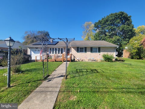 Photo of 704 Gobin Drive, CARLISLE, PA 17013 (MLS # PACB2059590)