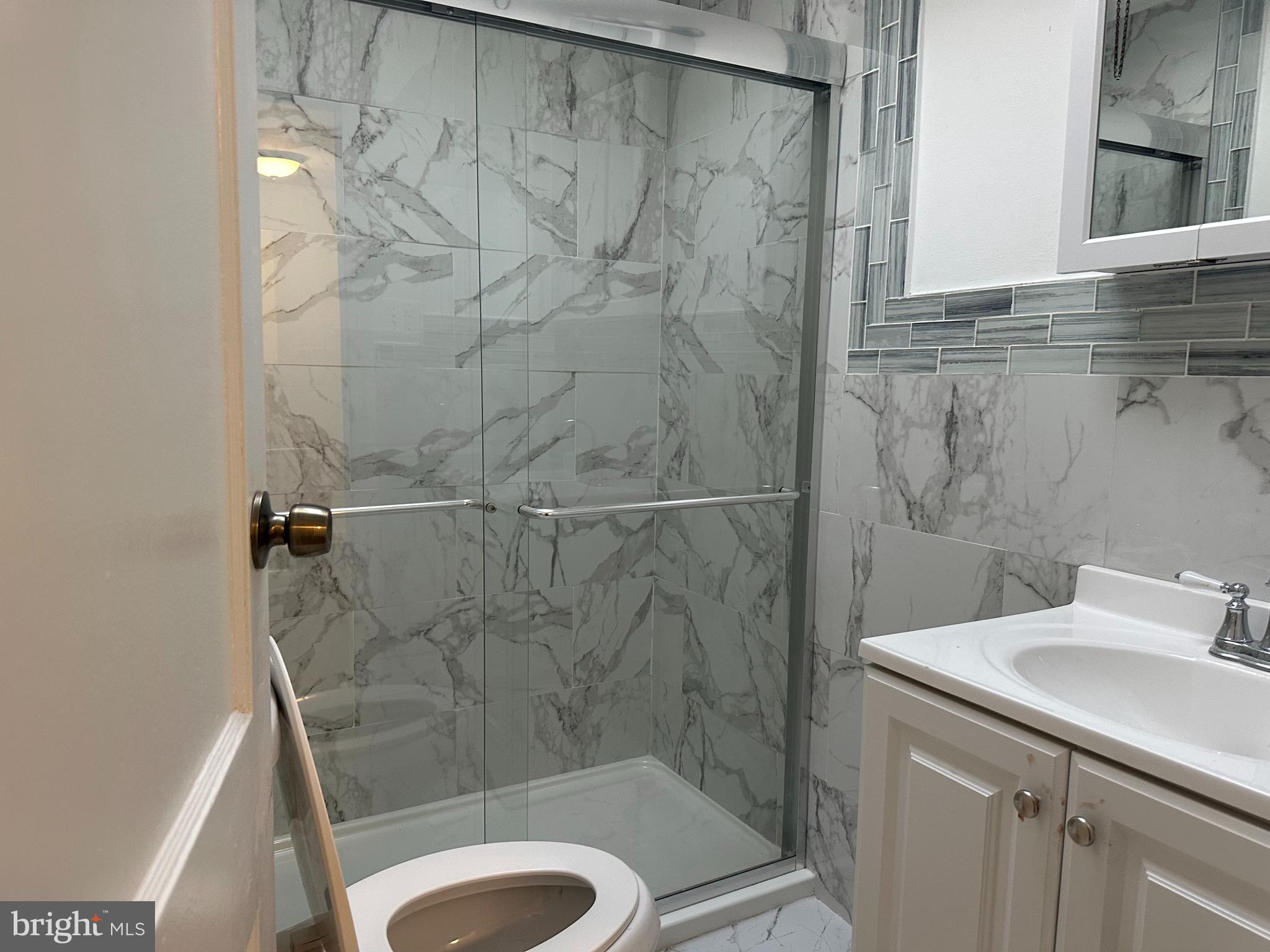 LAWNCREST - Residential