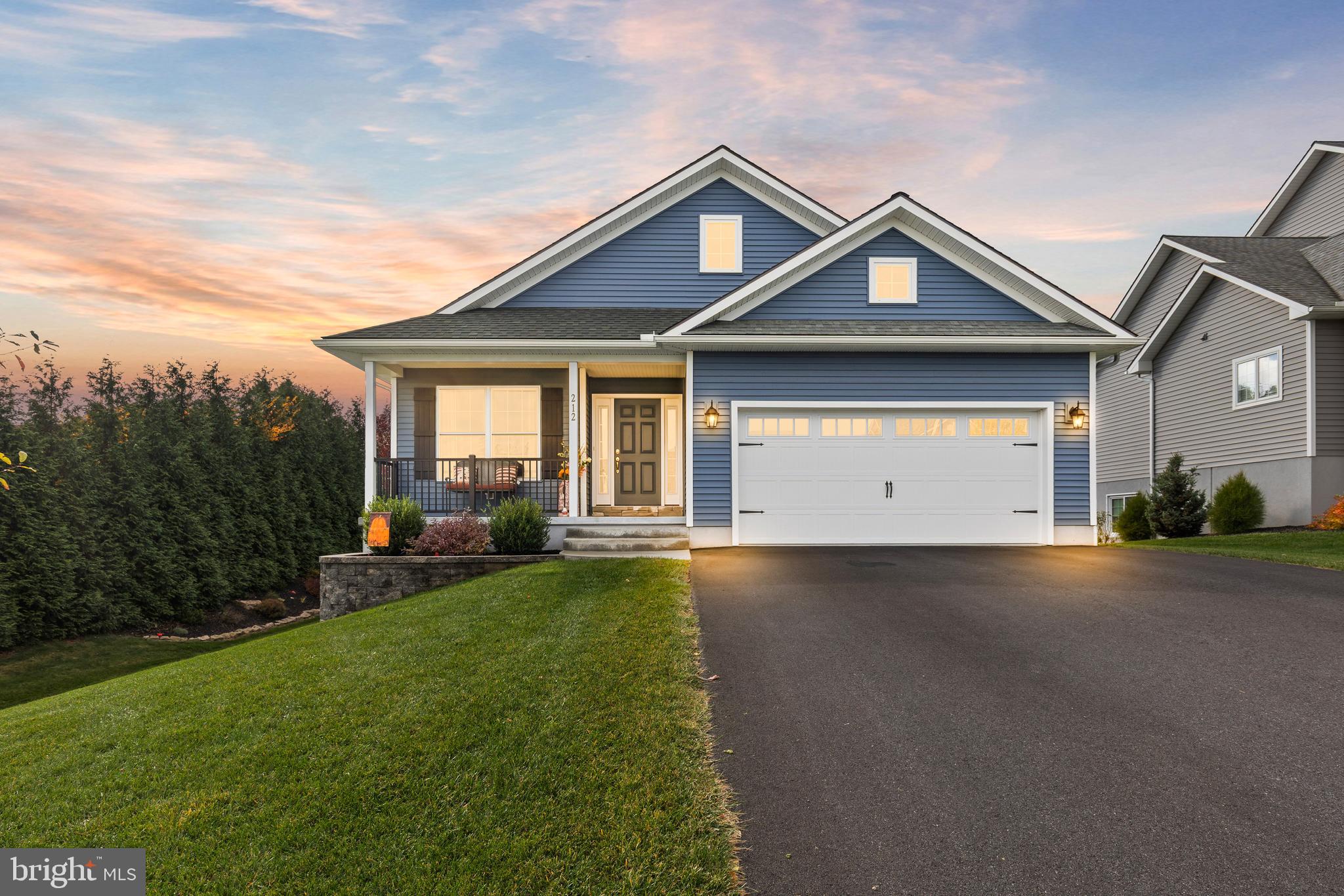 212 SCENIC RIDGE BLVD