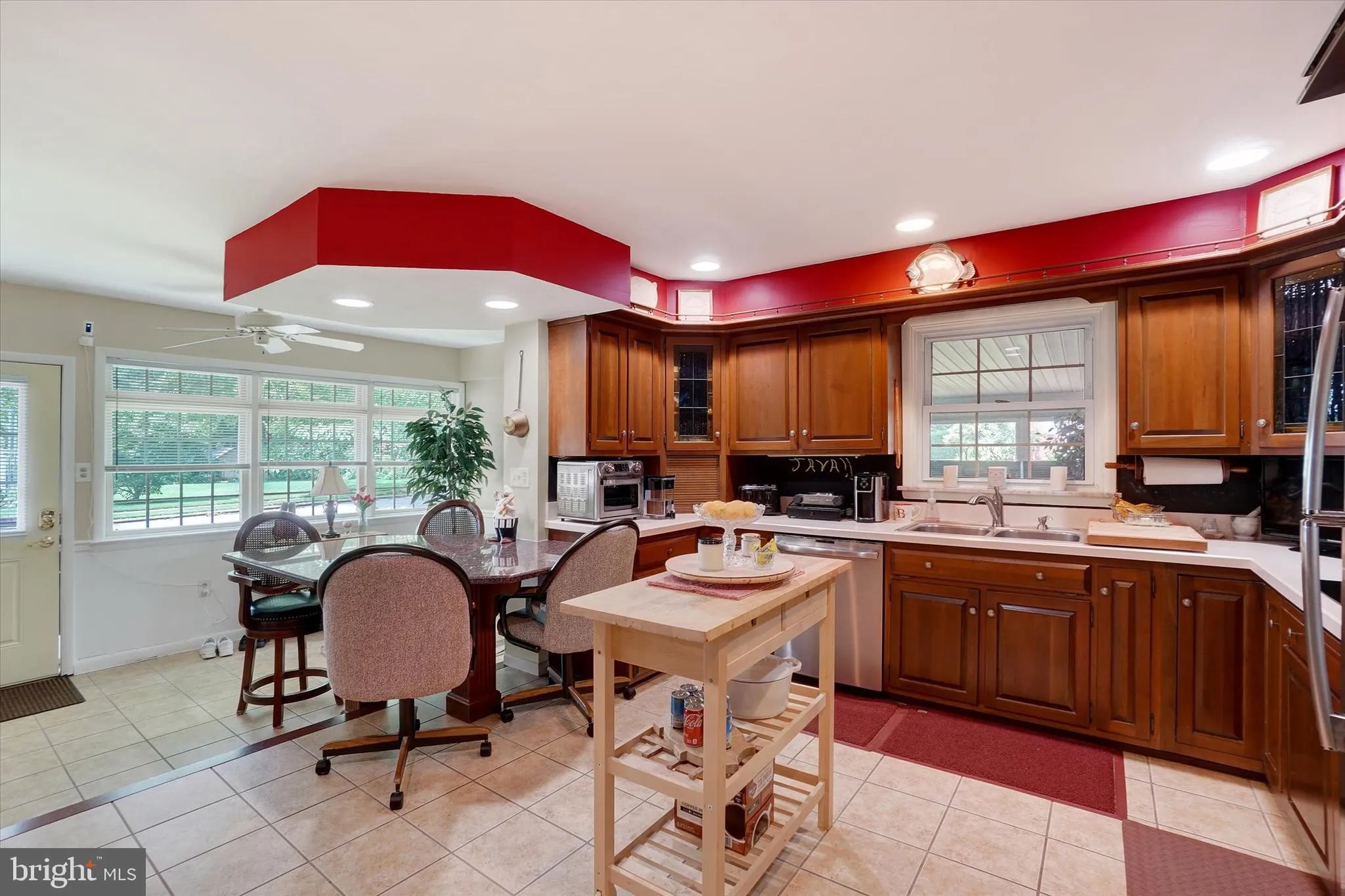 York, Pennsylvania 17402, United States, 3 Bedrooms Bedrooms, ,2 BathroomsBathrooms,Residential,Coming Soon,167172