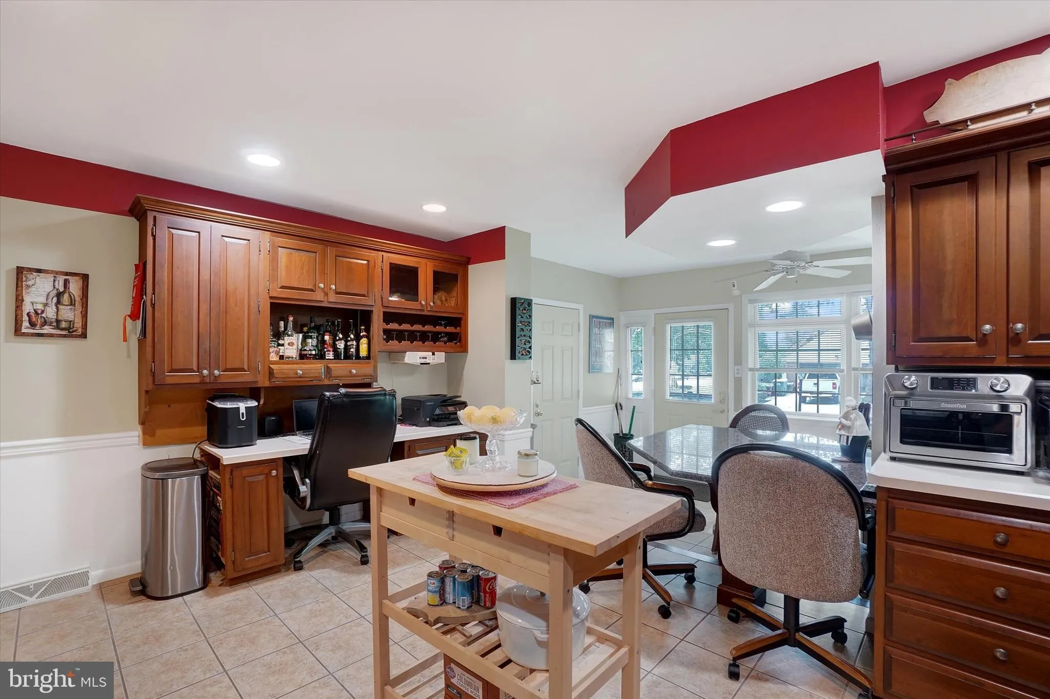 York, Pennsylvania 17402, United States, 3 Bedrooms Bedrooms, ,2 BathroomsBathrooms,Residential,Coming Soon,167172