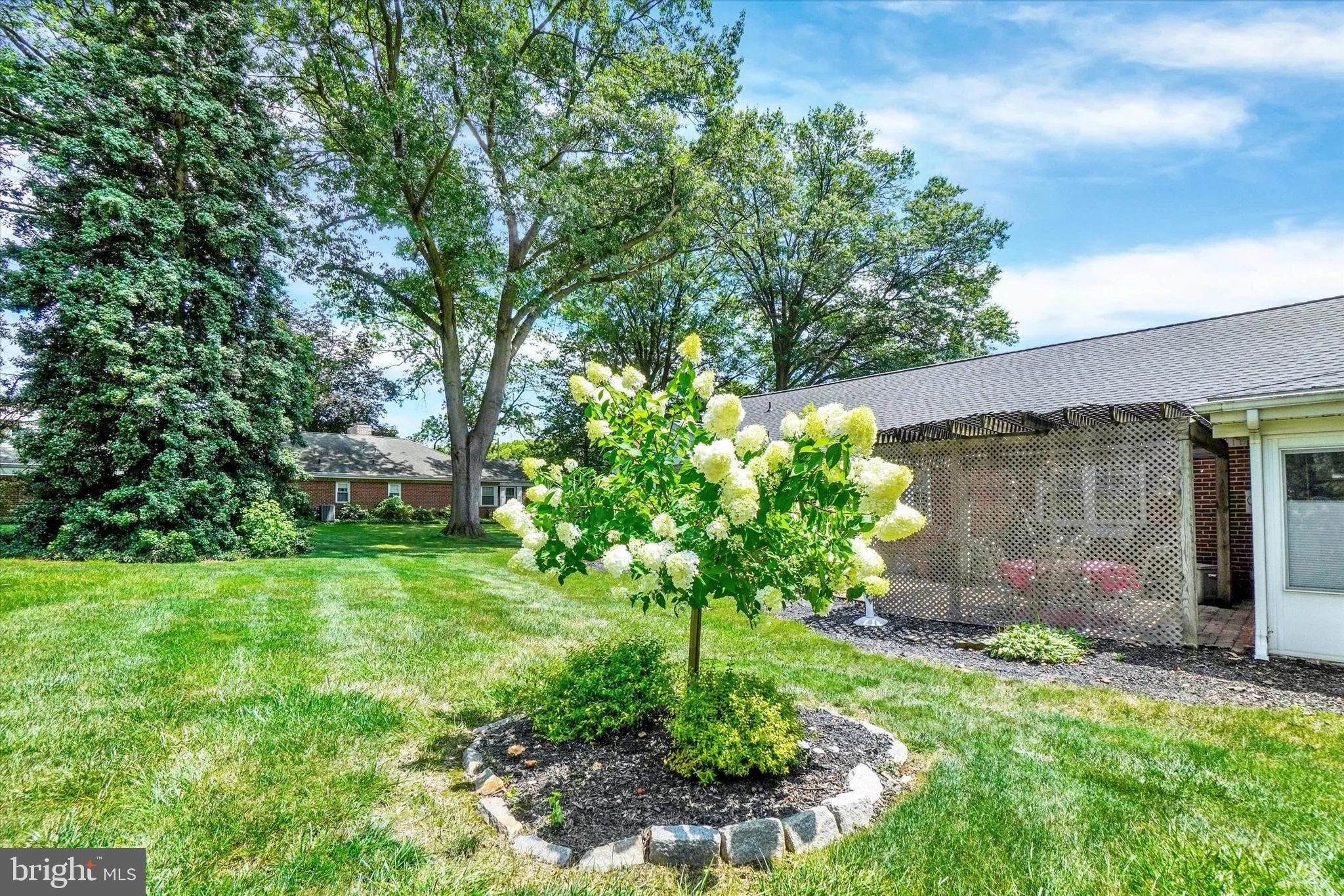 York, Pennsylvania 17402, United States, 3 Bedrooms Bedrooms, ,2 BathroomsBathrooms,Residential,Coming Soon,167172