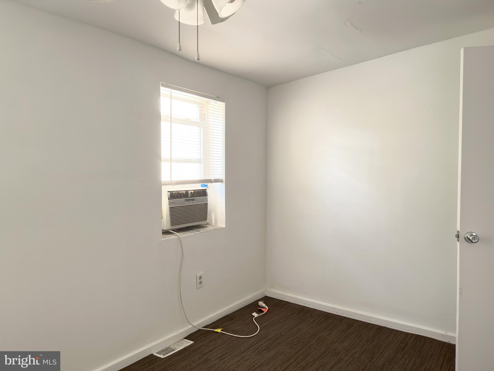 GRADUATE HOSPITAL - Residential Lease