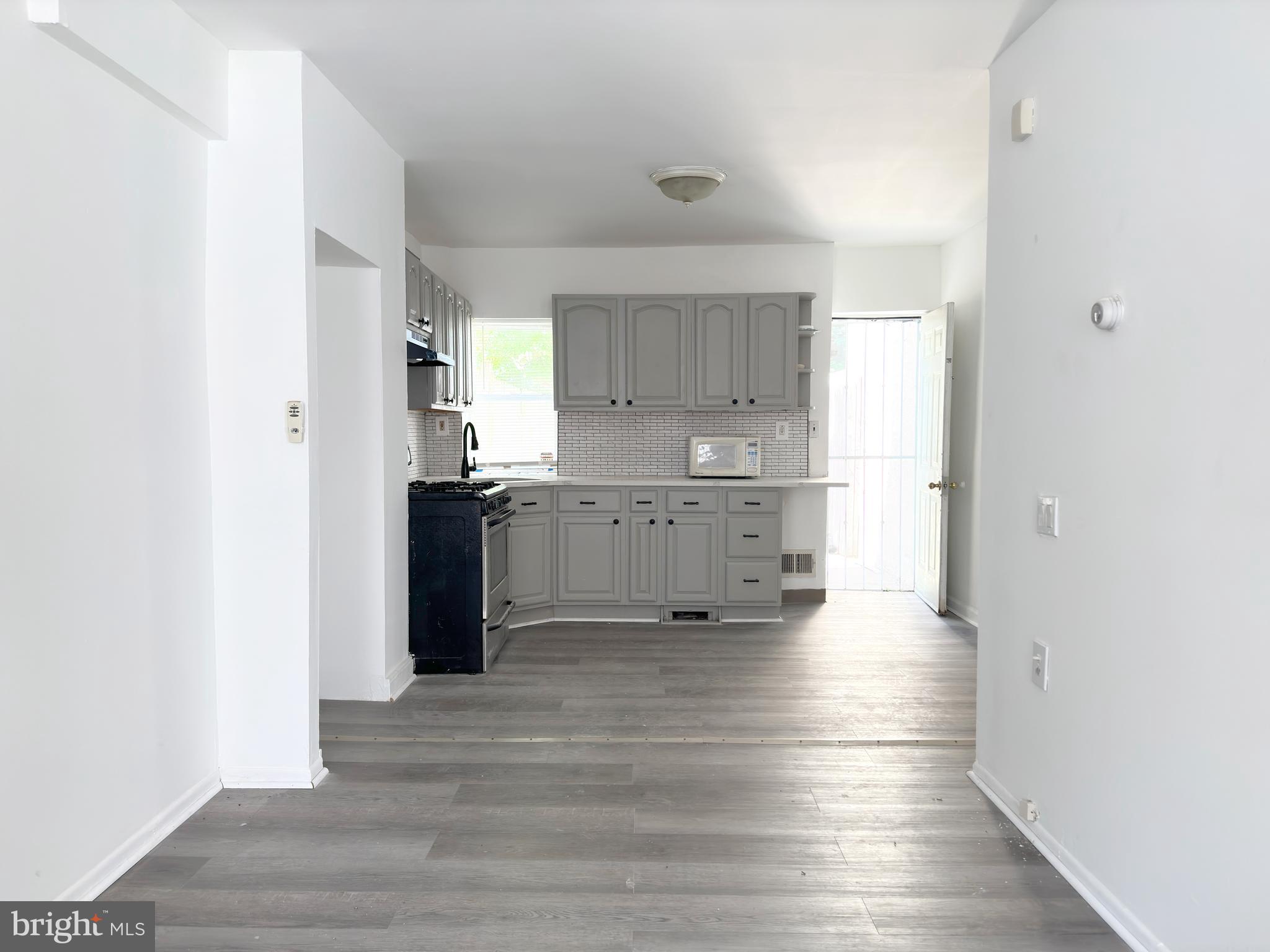 GRADUATE HOSPITAL - Residential Lease