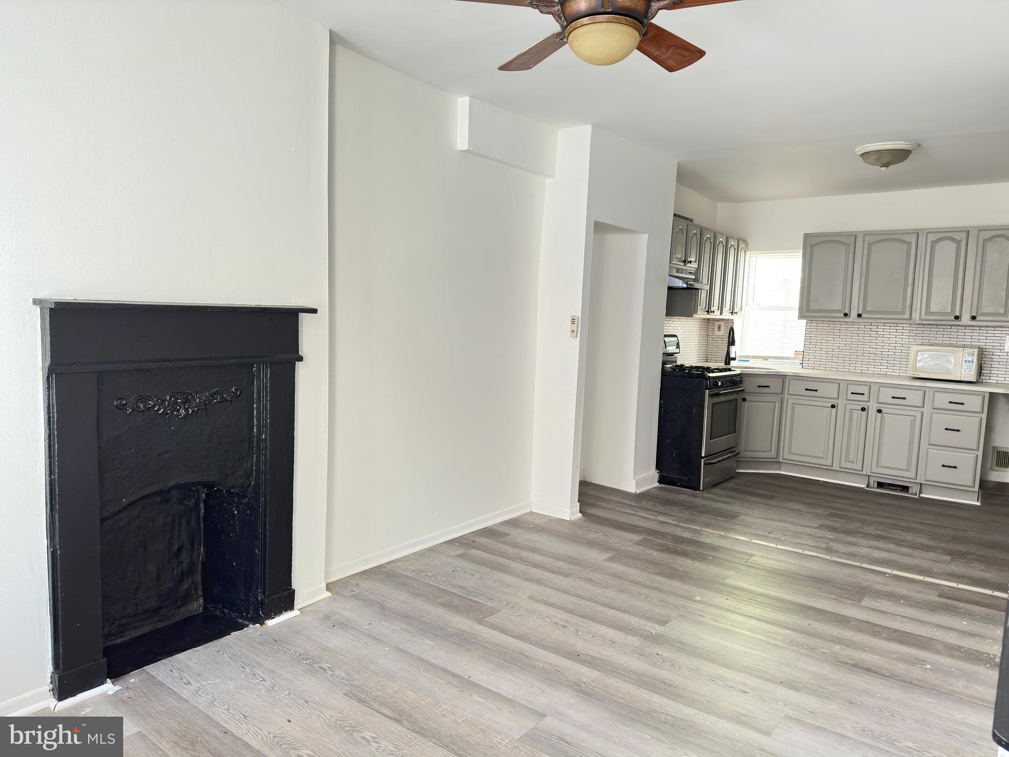 GRADUATE HOSPITAL - Residential Lease