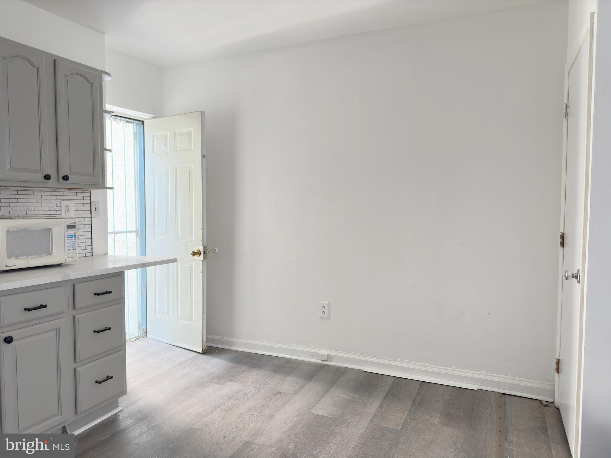 GRADUATE HOSPITAL - Residential Lease